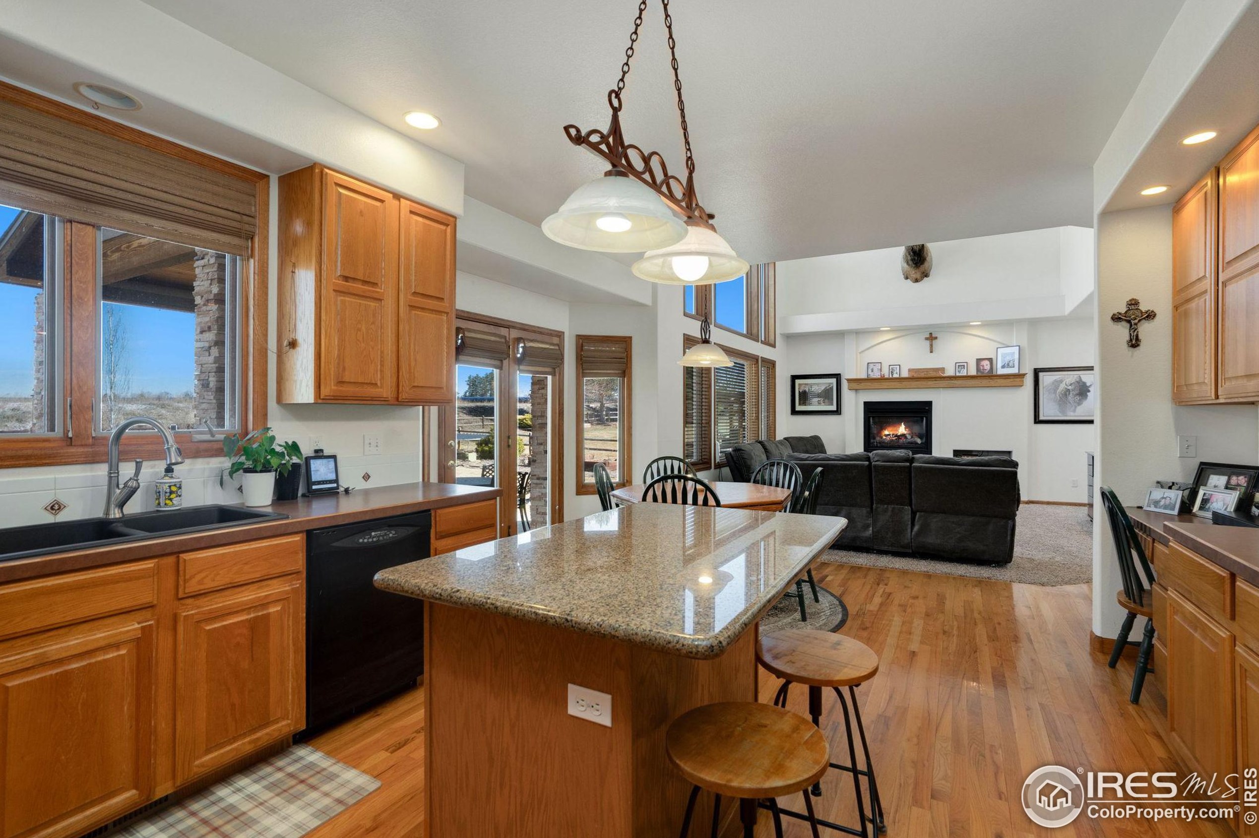 221 Camino Del Mundo, Fort Collins CO  80524-8963 exterior