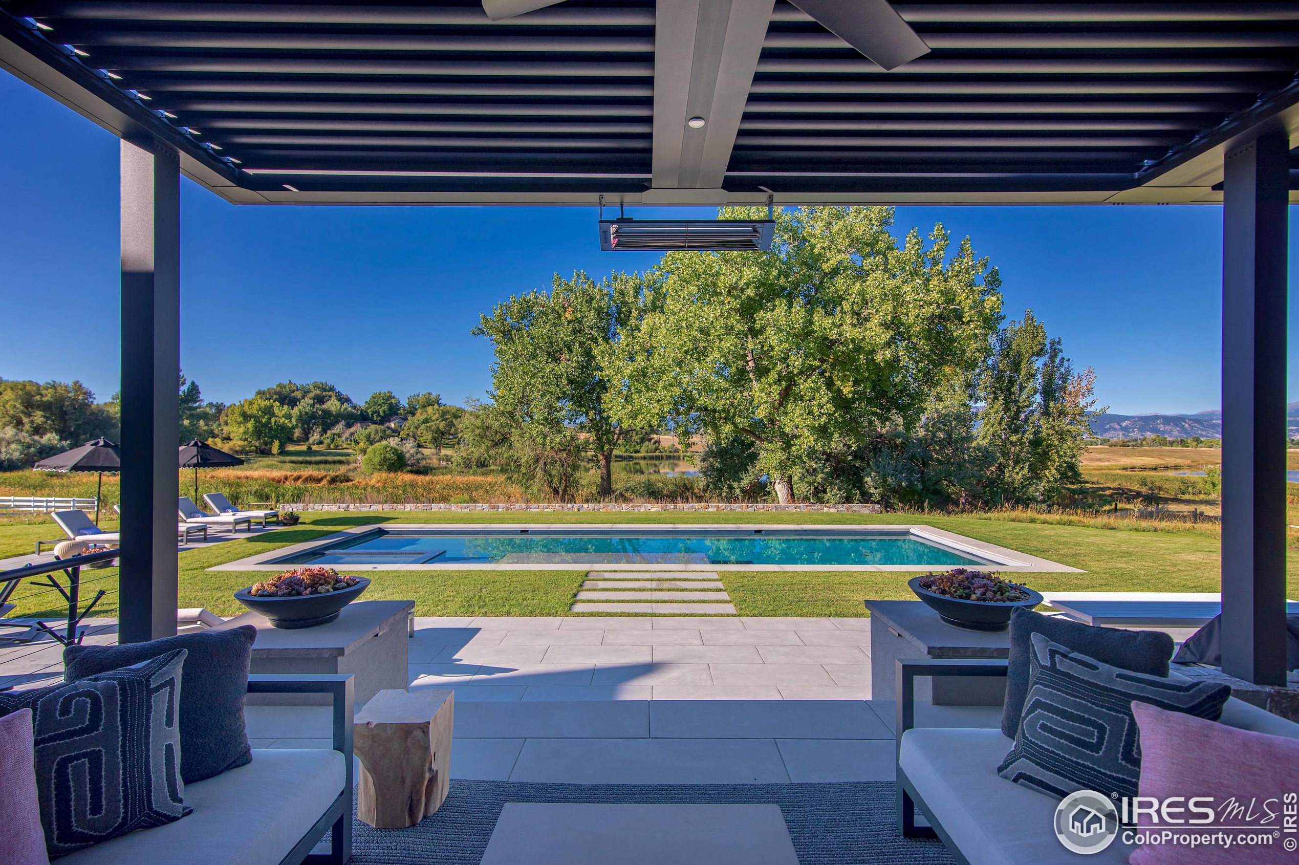 8802 Lakeside Ct, Boulder CO 80301-5107 exterior