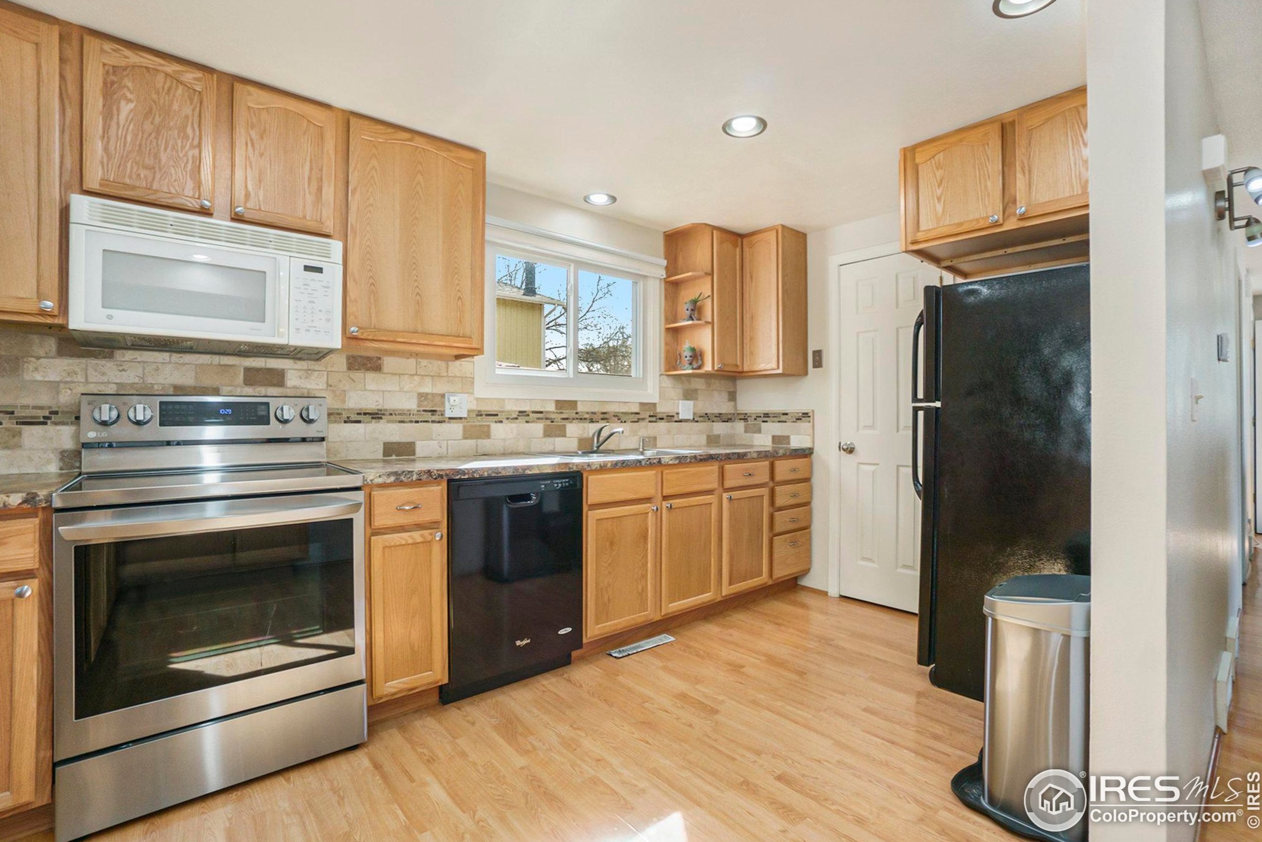 1949 Newcastle Ct, Fort Collins CO  80526-2335 exterior