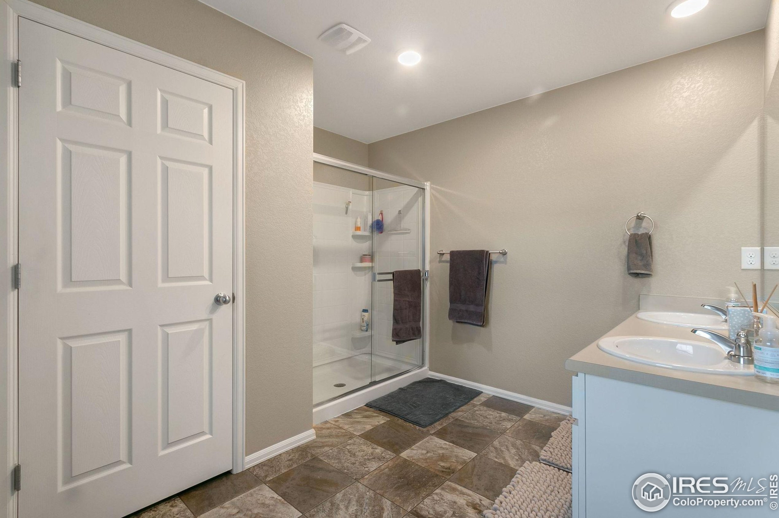 875 Dartford Dr, Fort Collins CO  80550 exterior