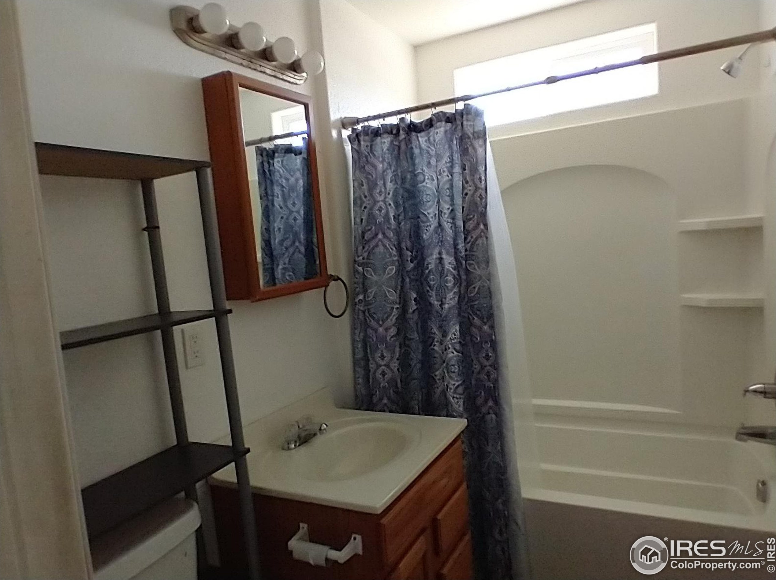 103 8 Ave, Sterling CO 80751-2917 exterior