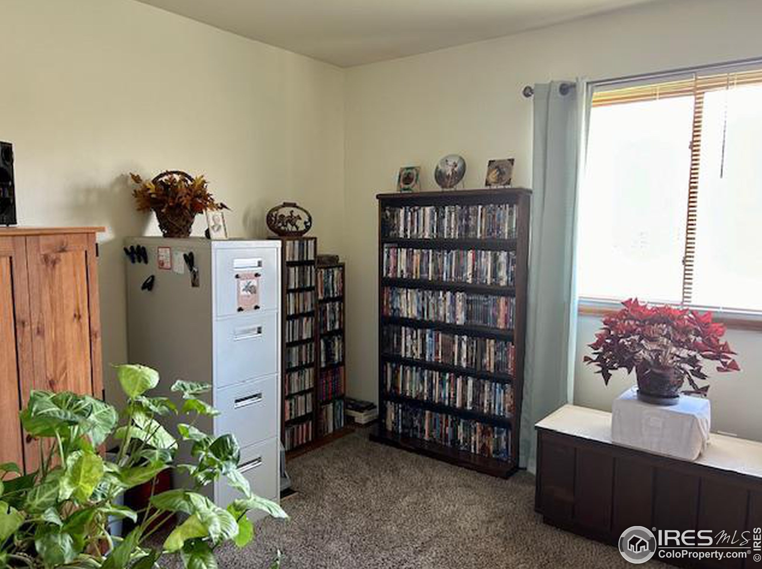 1125 Belle Dr, Loveland CO 80537-3705 exterior