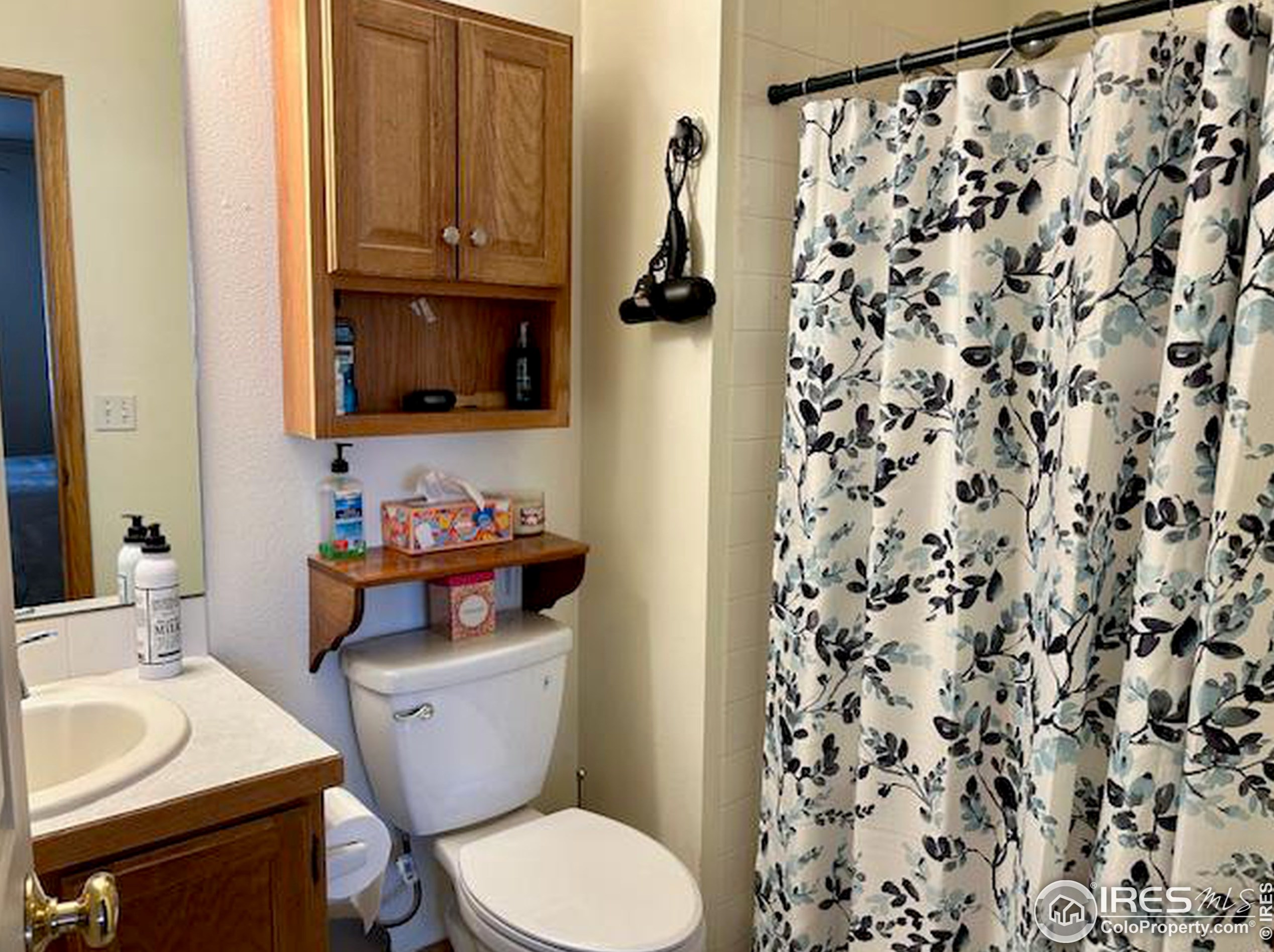 1125 Belle Dr, Loveland CO 80537-3705 exterior