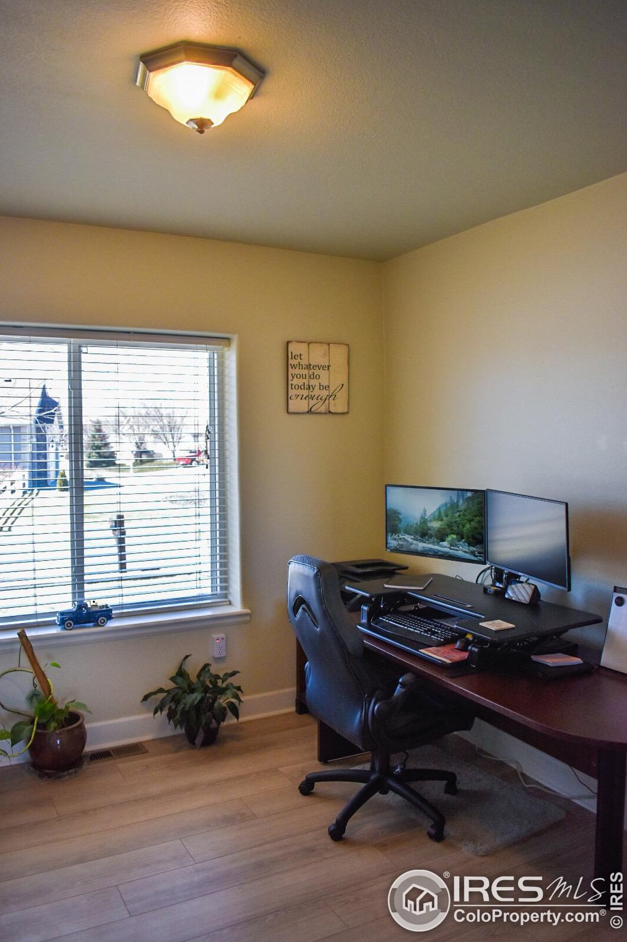 2002 Trail Ridge Dr, Eaton CO 80615-8626 exterior