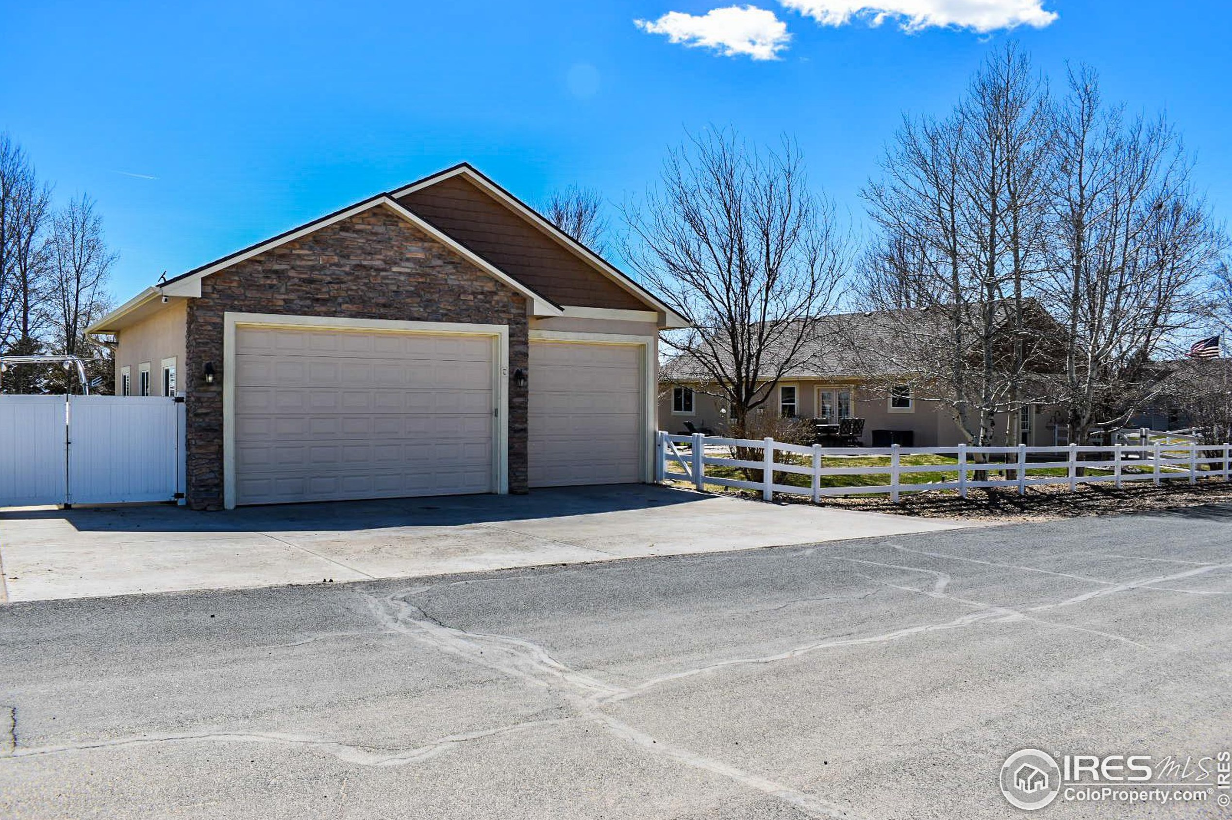 2002 Trail Ridge Dr, Eaton CO 80615-8626 exterior