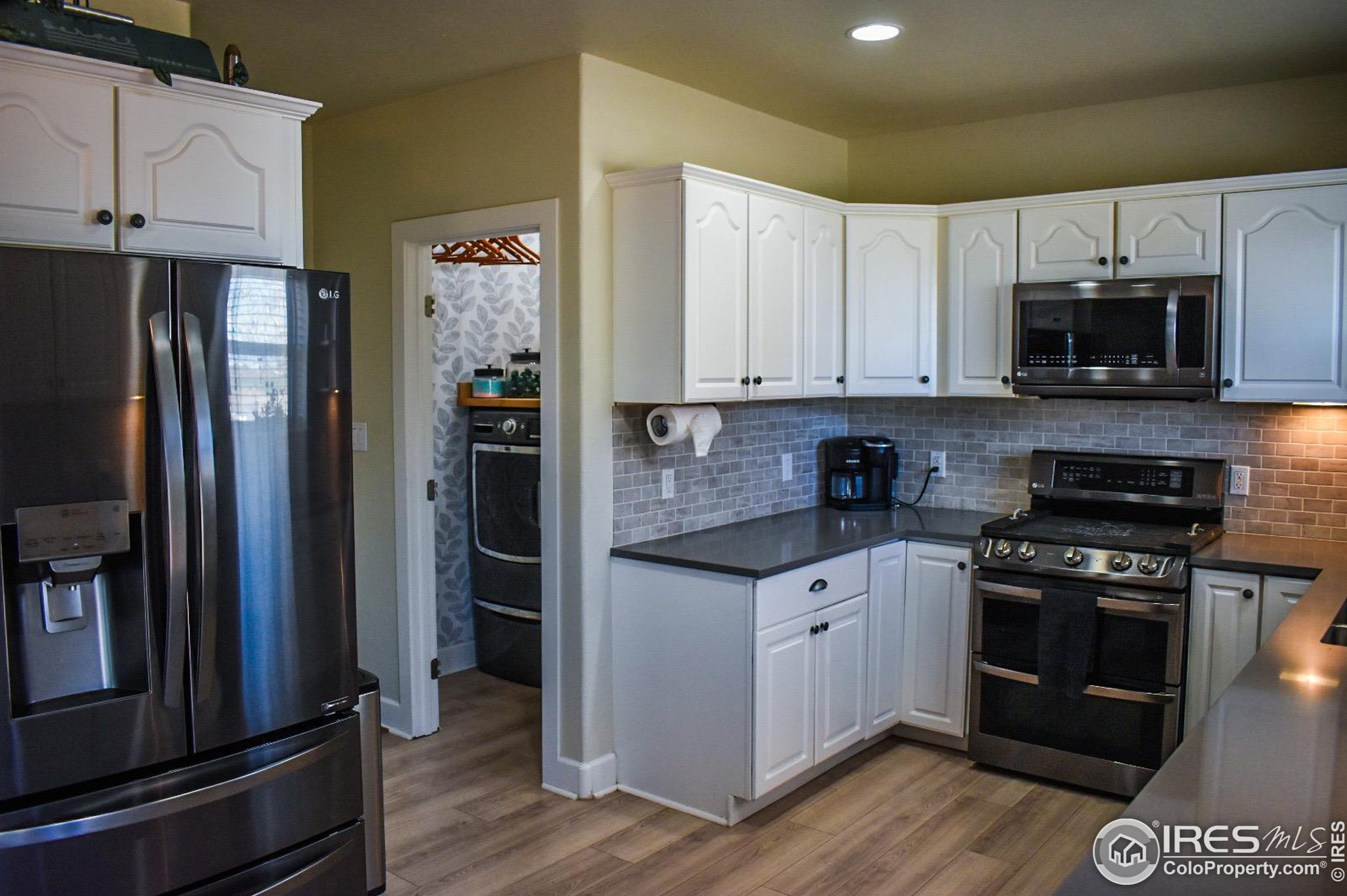 2002 Trail Ridge Dr, Eaton CO 80615-8626 exterior