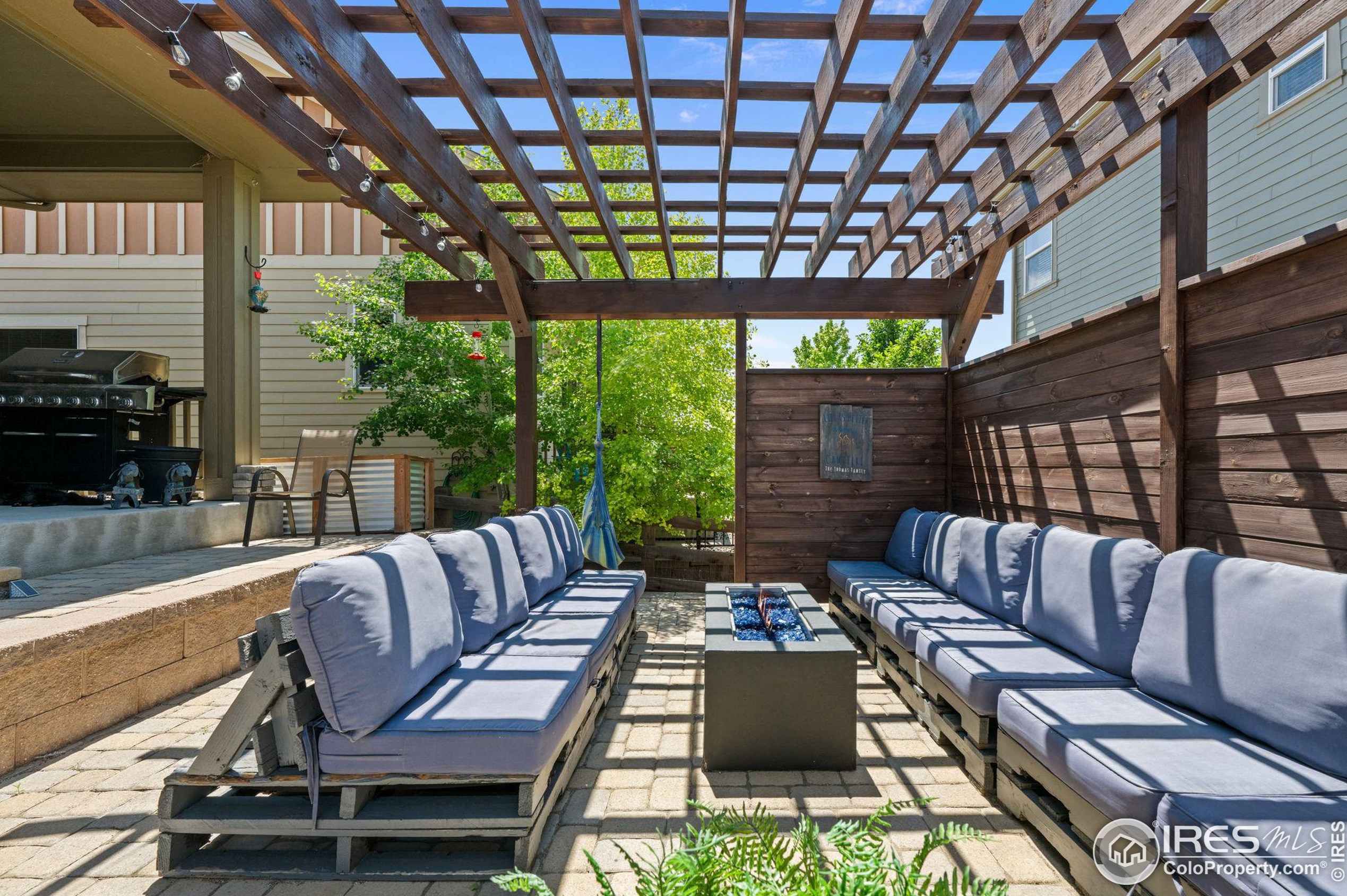 20356 Shady Rdg Rd, Parker CO 80134-6611 exterior