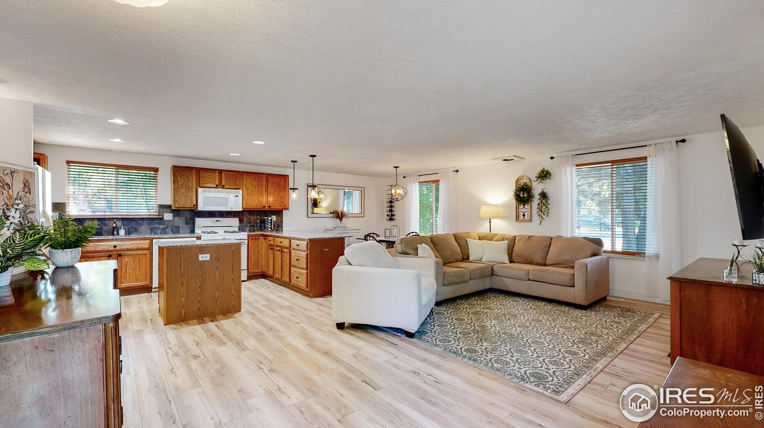 3100 Birmingham Dr, Fort Collins CO  80526-2332 exterior