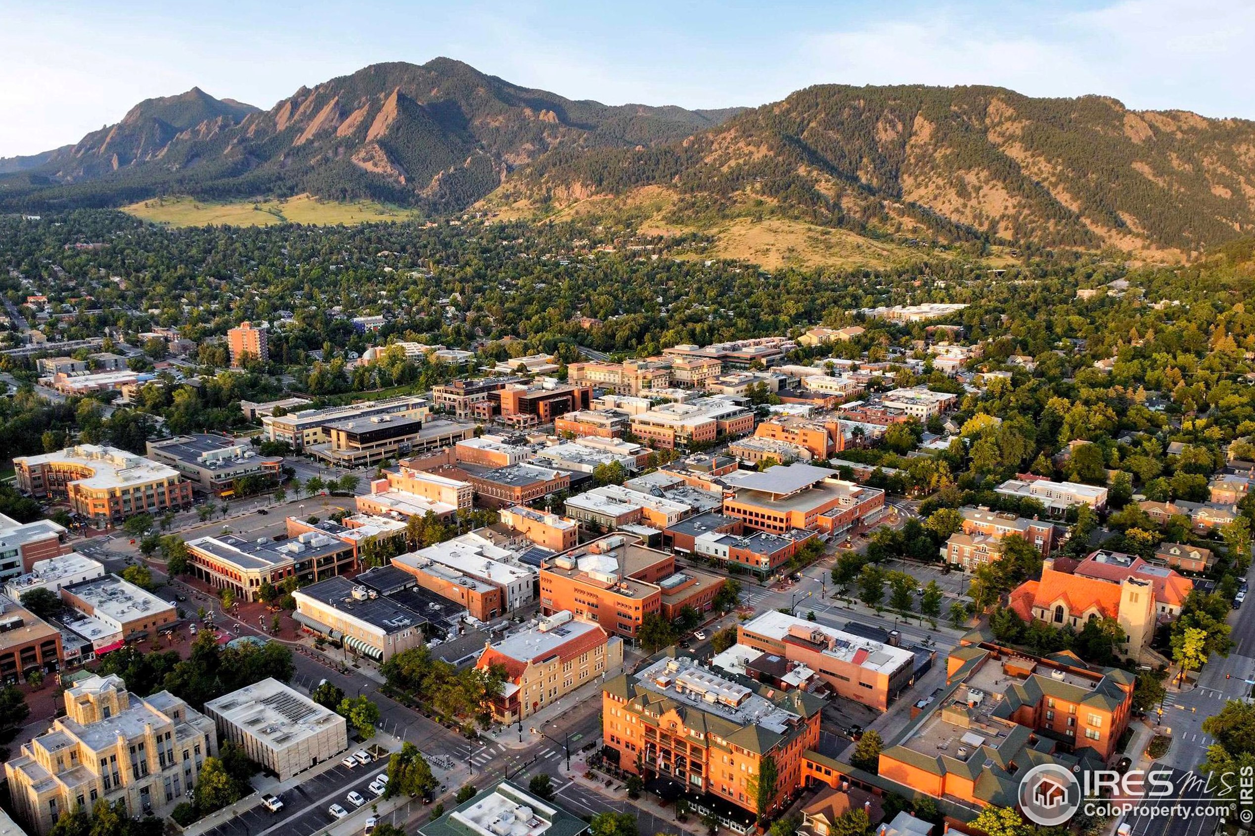 1301 Canyon Blvd, Boulder CO  80302-5290 exterior