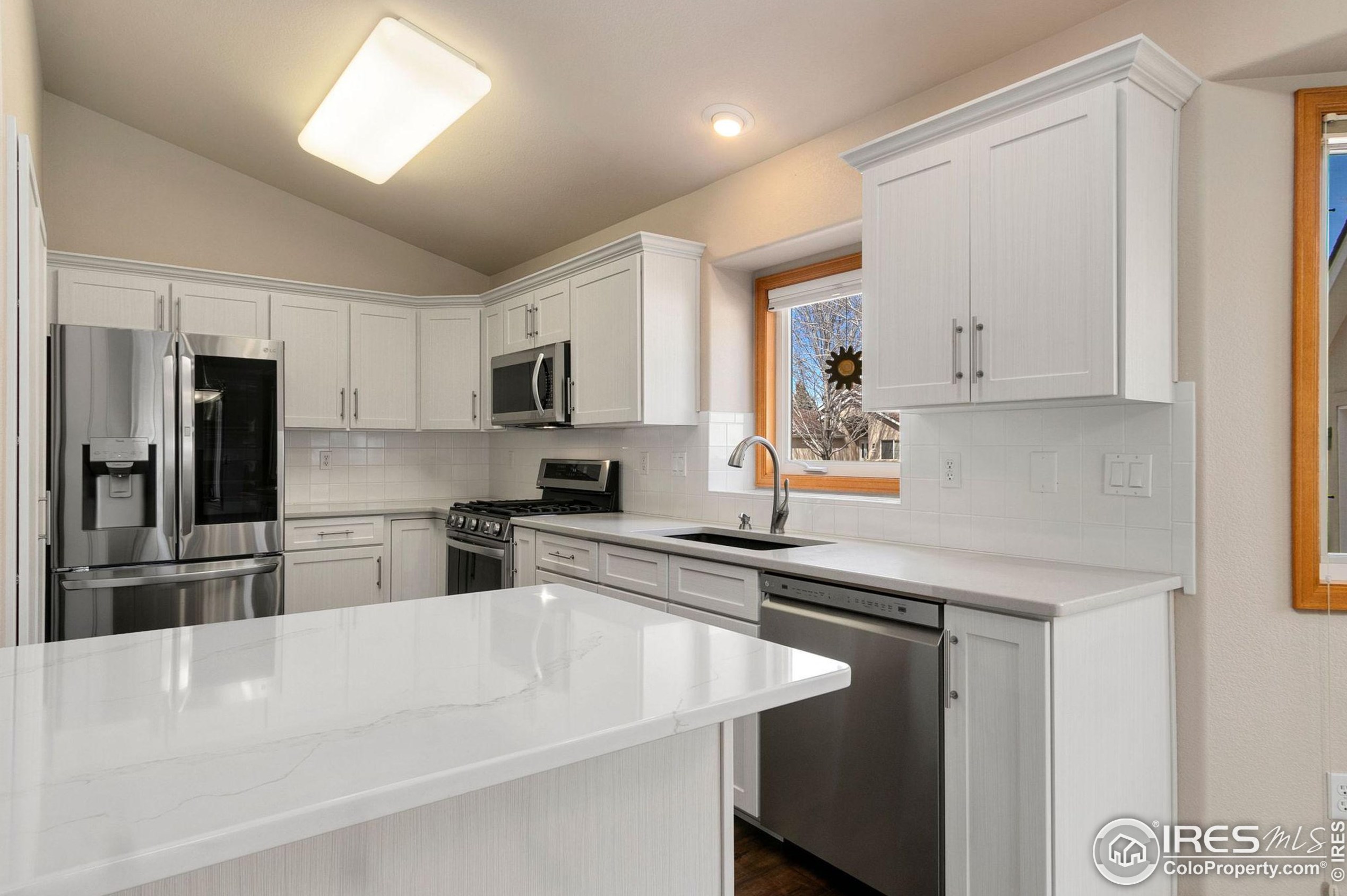 3982 Blackstone Ct, Loveland CO exterior