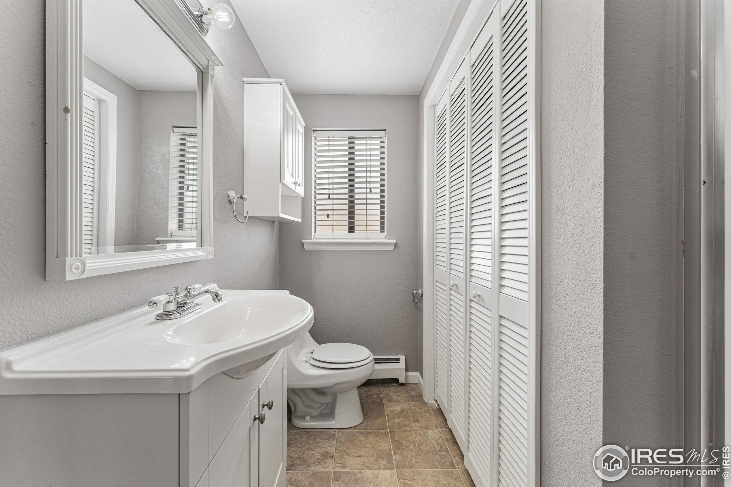 2332 Judson St, Longmont CO  80501-1015 exterior