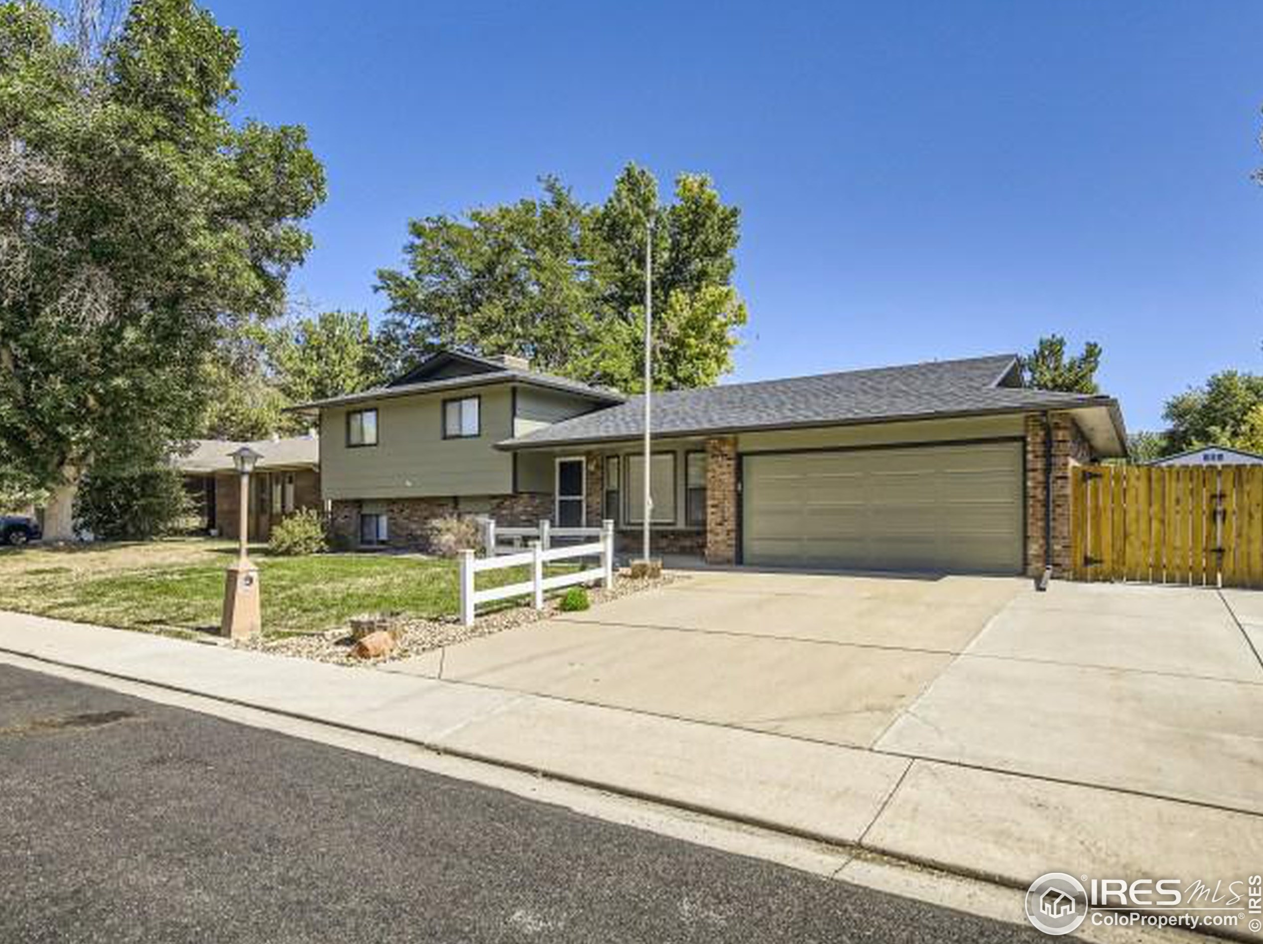 2332 Judson St, Longmont CO  80501-1015 exterior