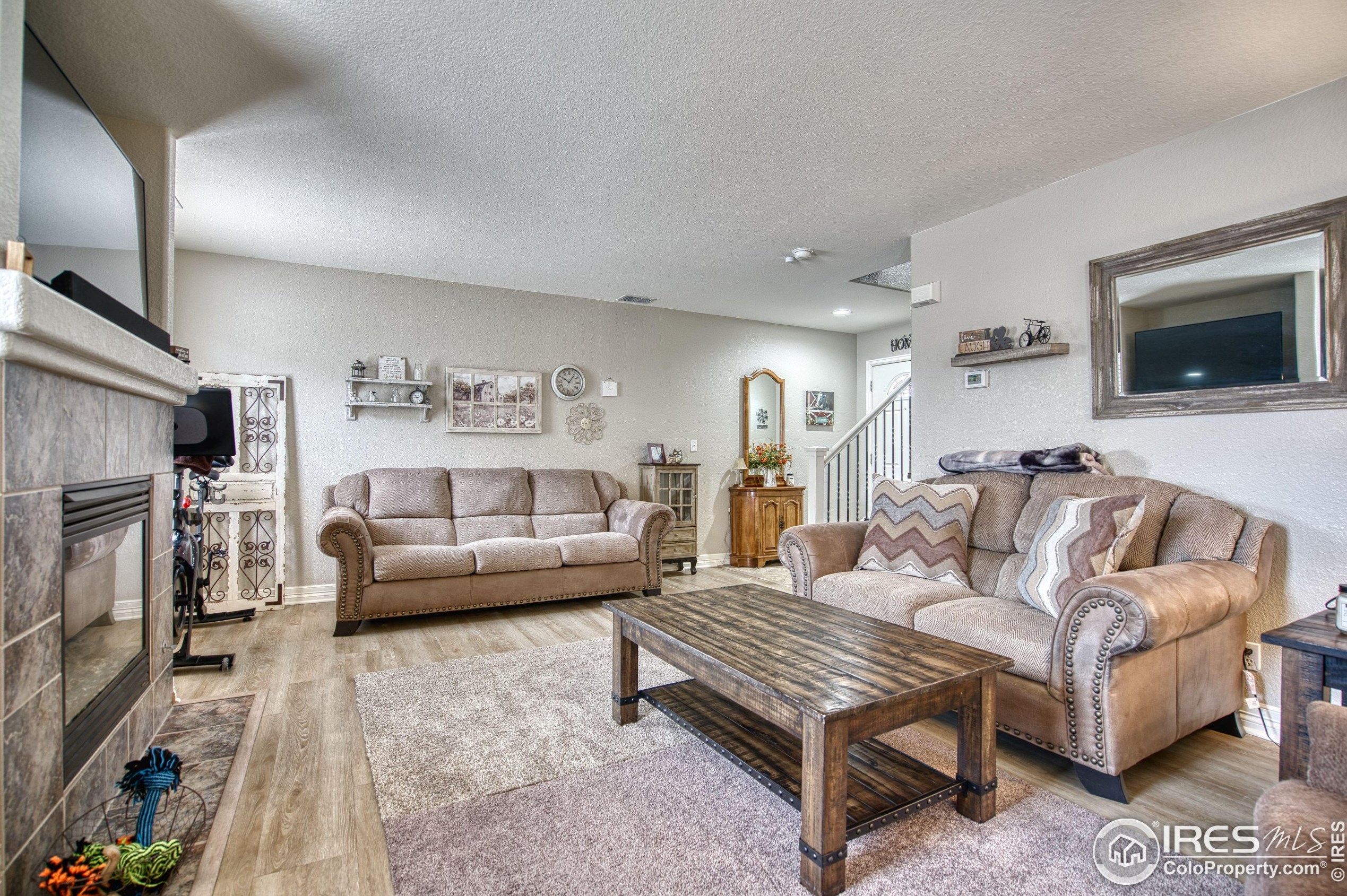 13618 Krameria St, Denver CO 80602-6985 exterior