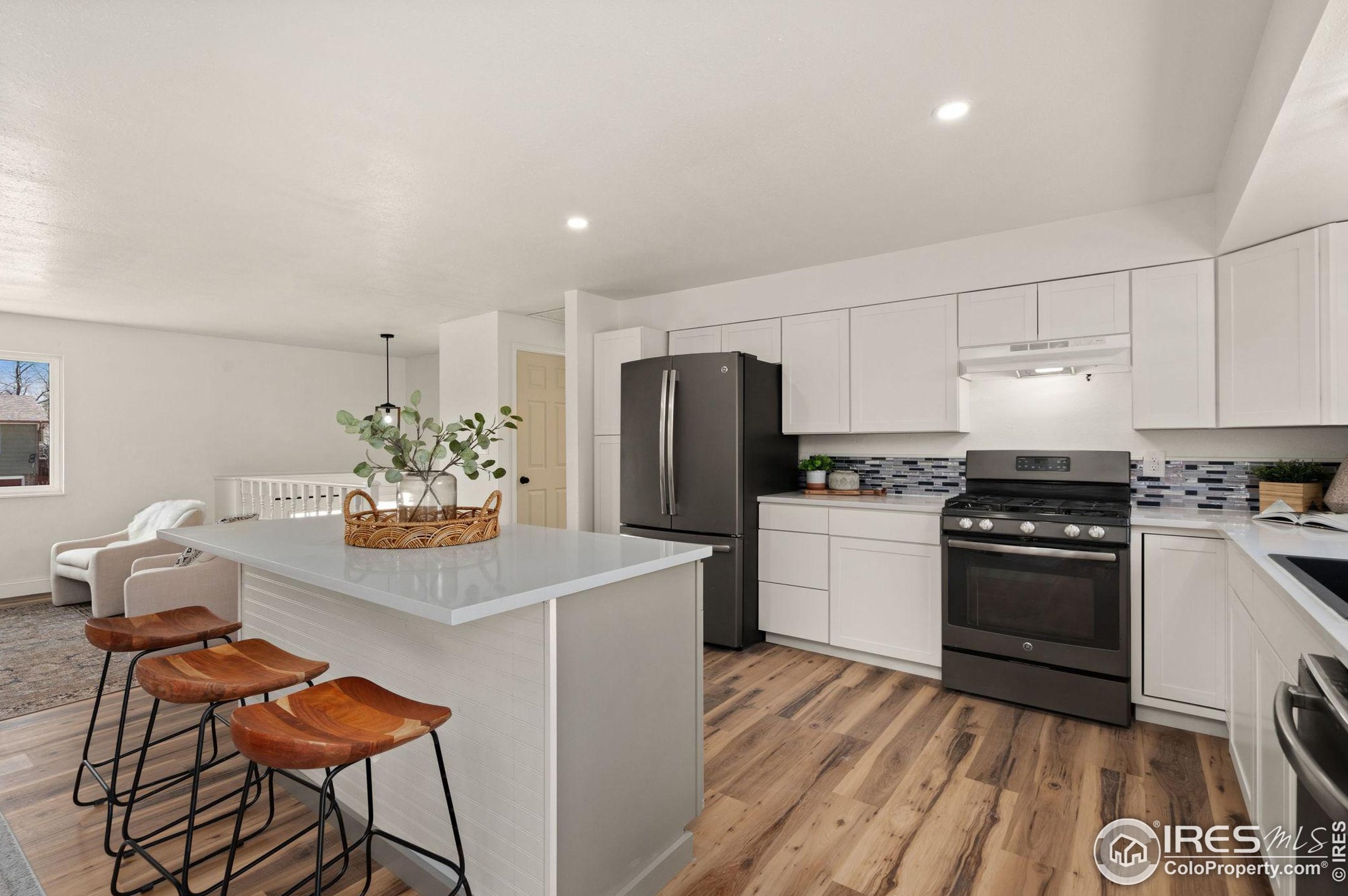 1309 Brookfield Dr, Longmont CO  80501-6706 exterior