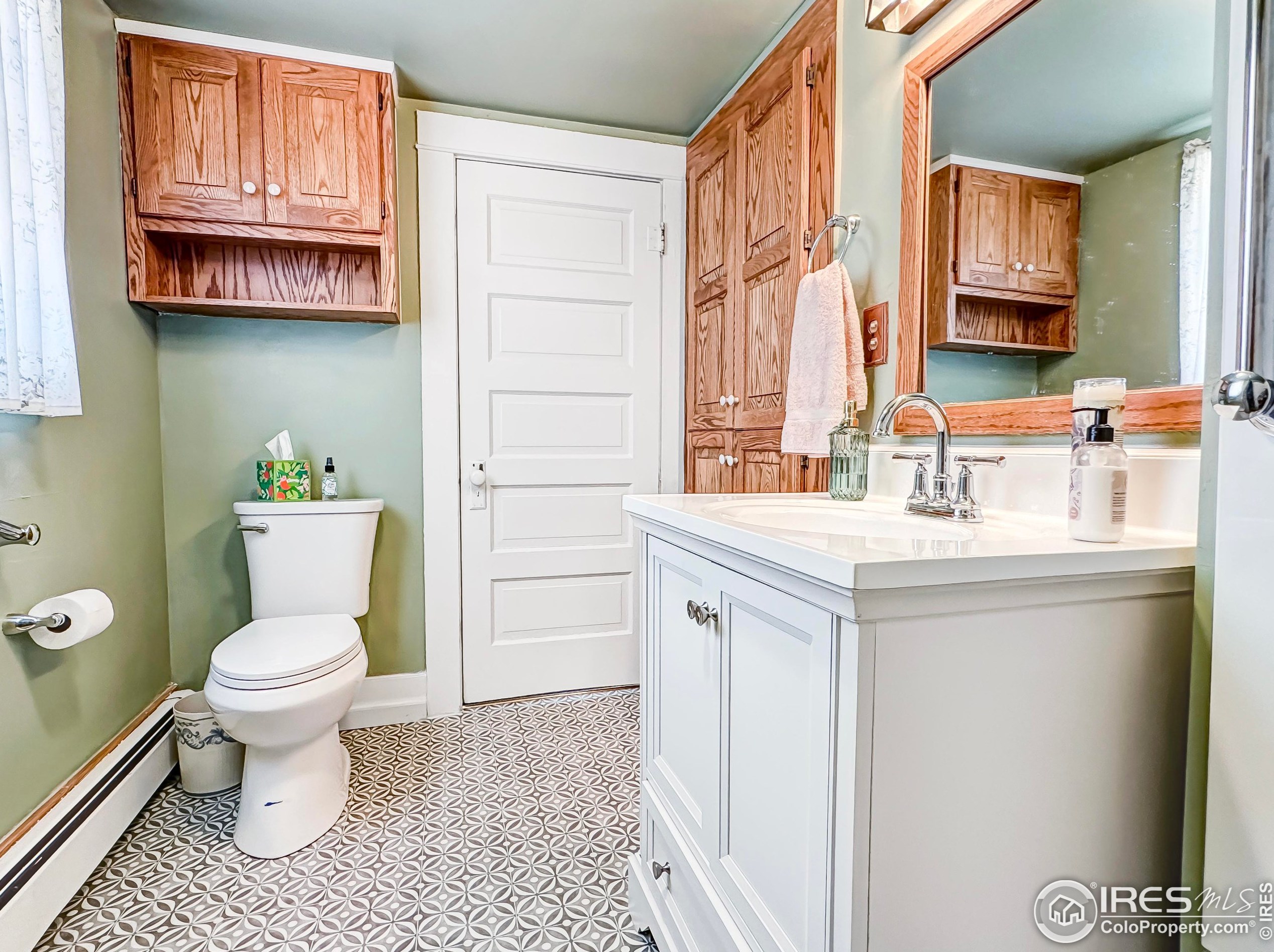 221 Denver St, Sterling CO 80751-4037 exterior