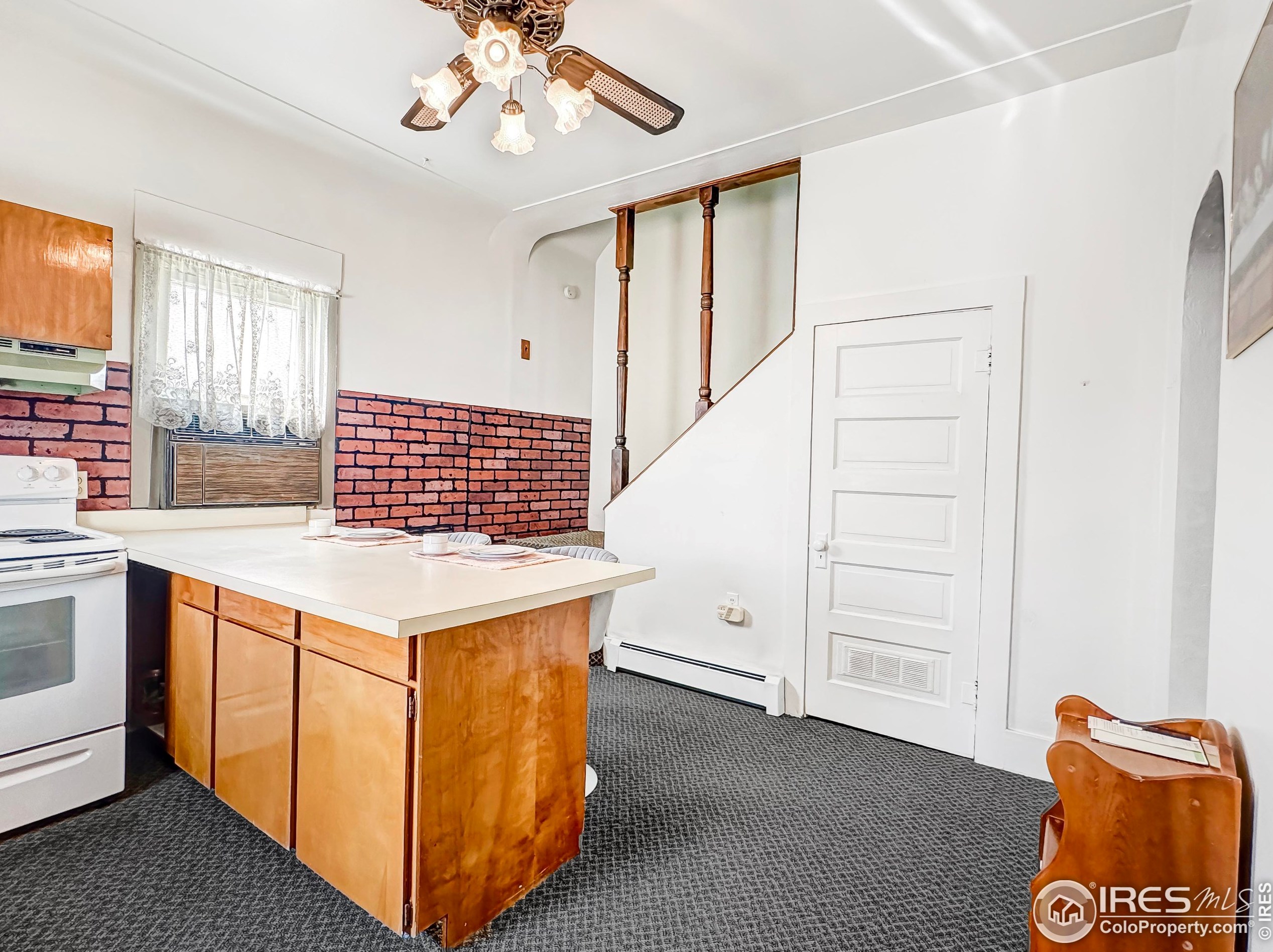 221 Denver St, Sterling CO 80751-4037 exterior