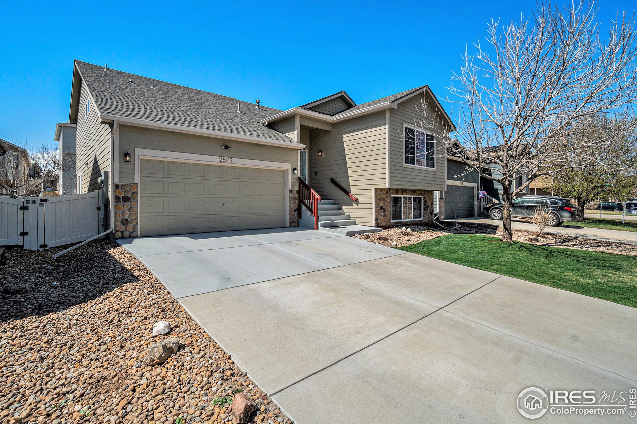 2527 Forecastle Dr, Fort Collins CO  80524-6782 exterior