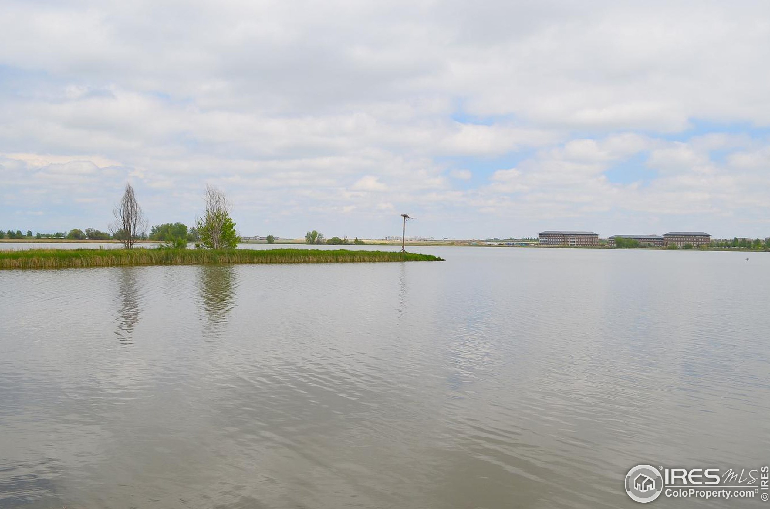 4955 Hahns Peak Dr, Loveland CO 80538-6033 exterior