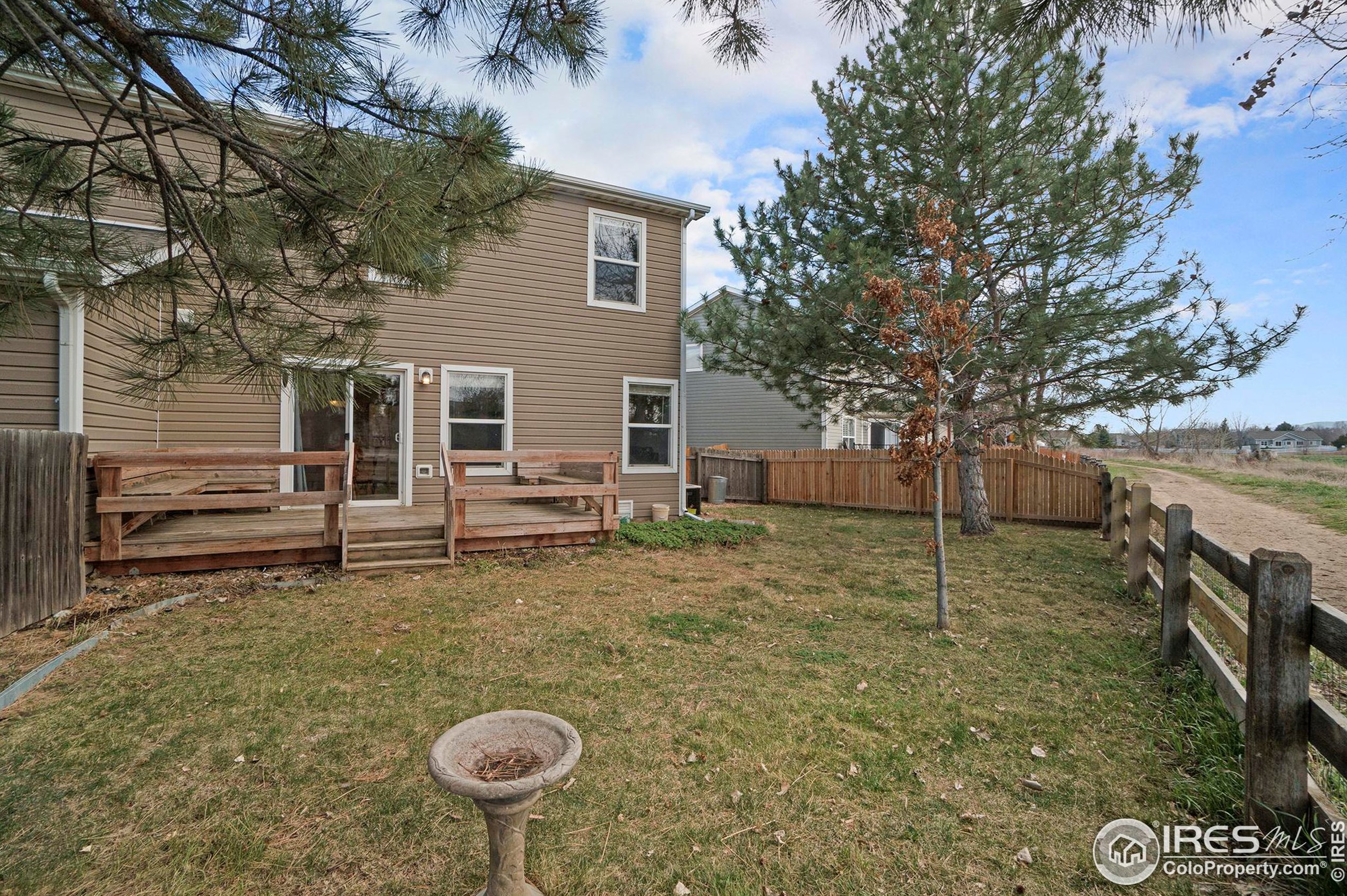 1884 Dove Creek Cir, Loveland CO  80538-5399 exterior