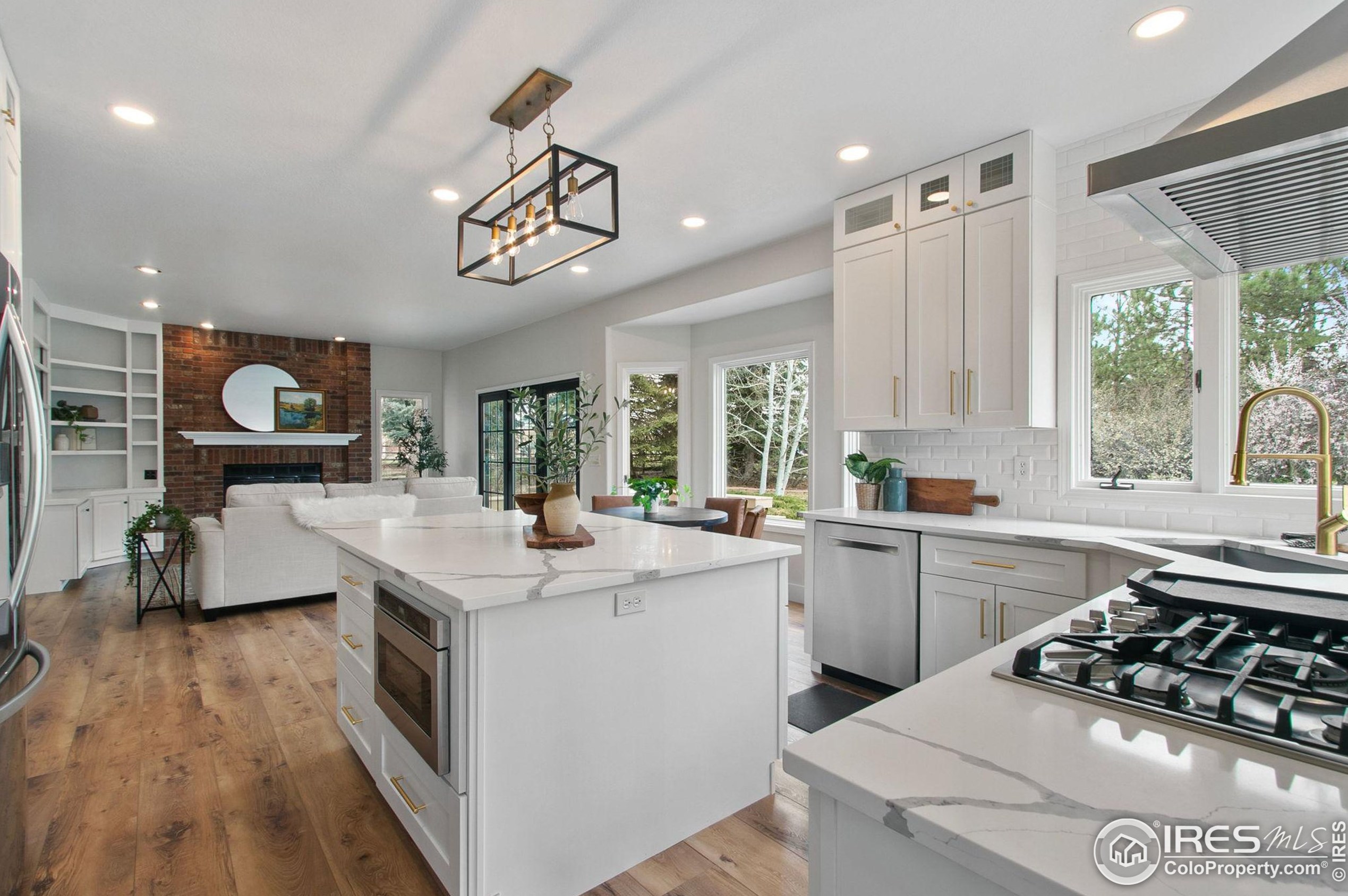 604 Hinsdale Ct, Fort Collins CO  80526-3933 exterior