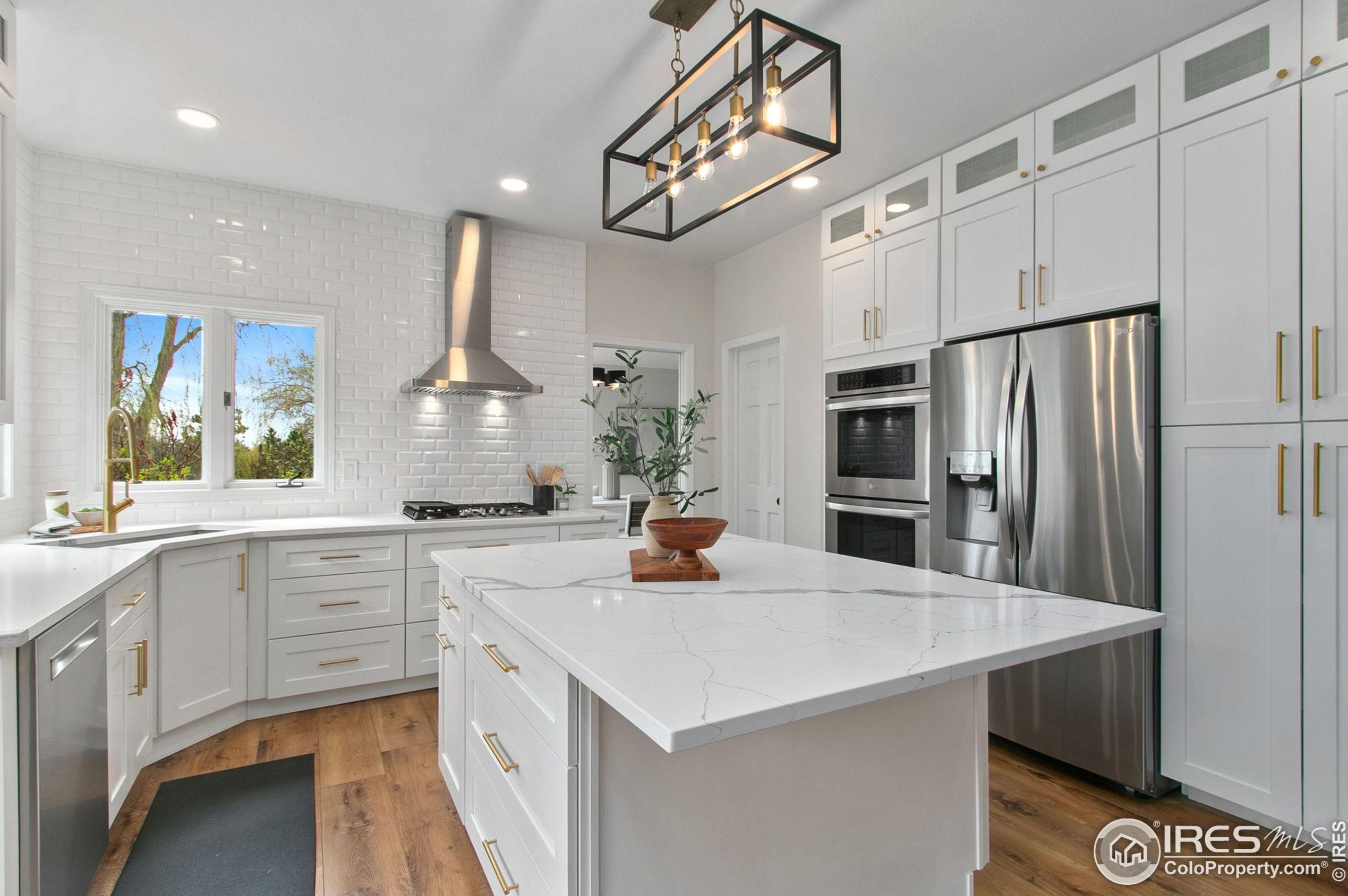 604 Hinsdale Ct, Fort Collins CO  80526-3933 exterior