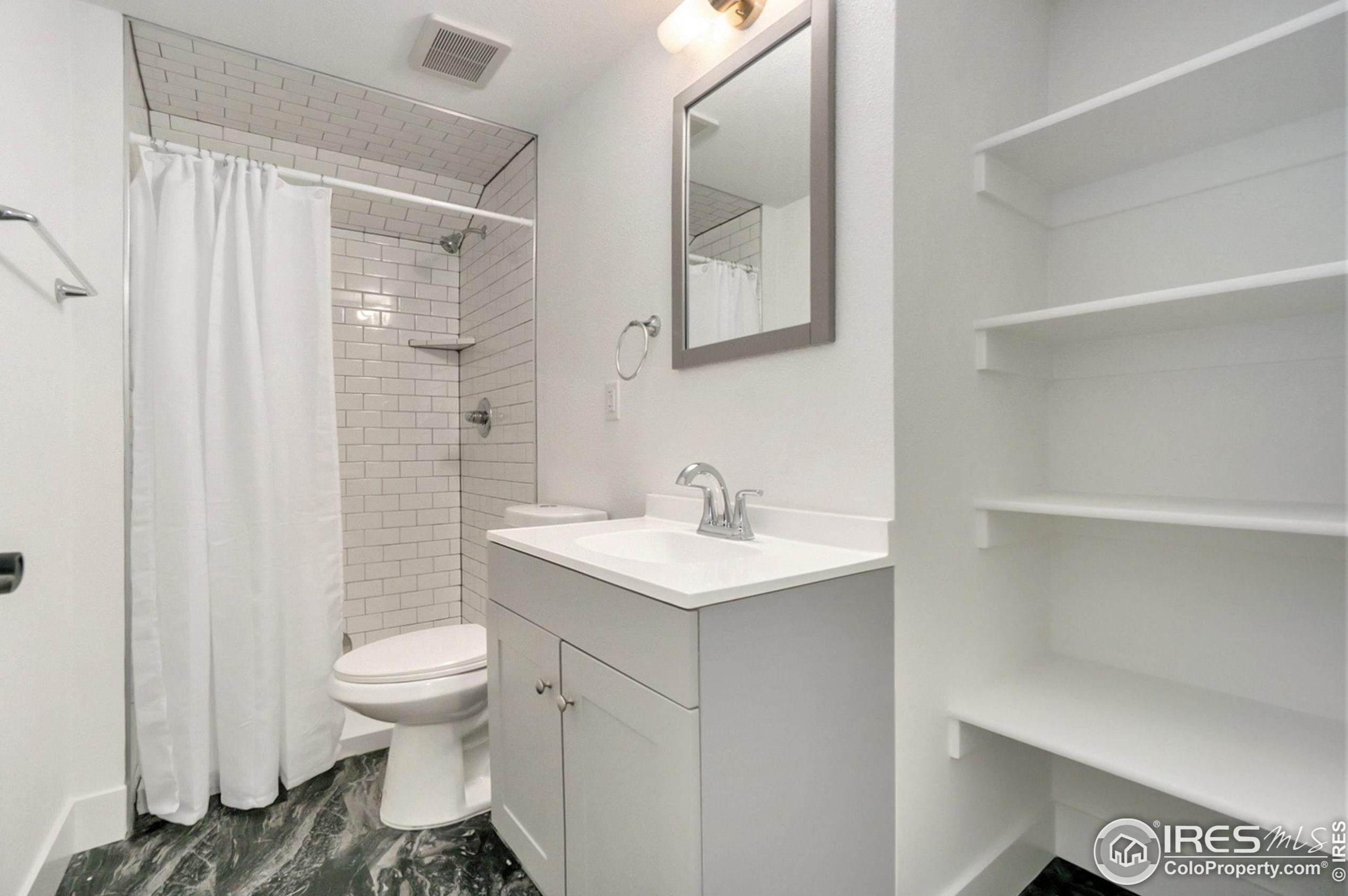 1725 Centennial Rd, Fort Collins CO 80525-4702 exterior