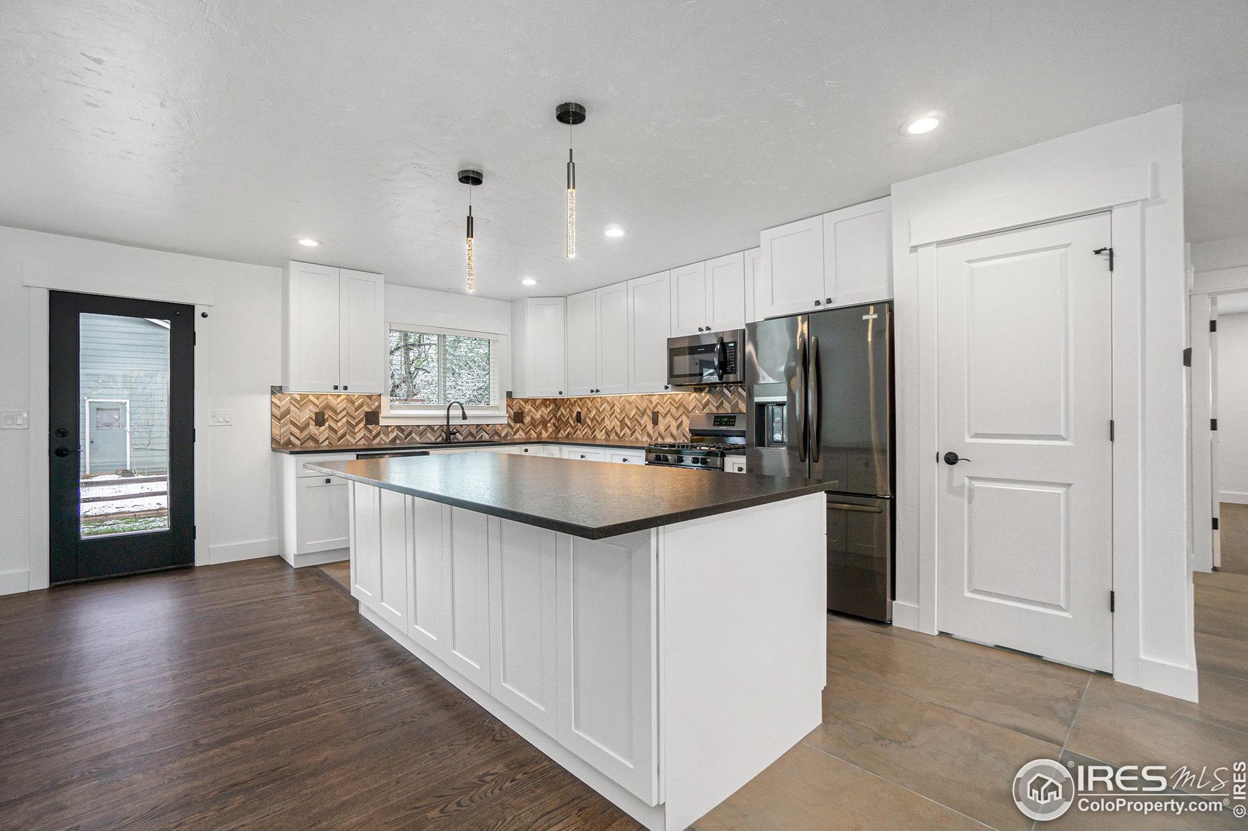 1725 Centennial Rd, Fort Collins CO 80525-4702 exterior