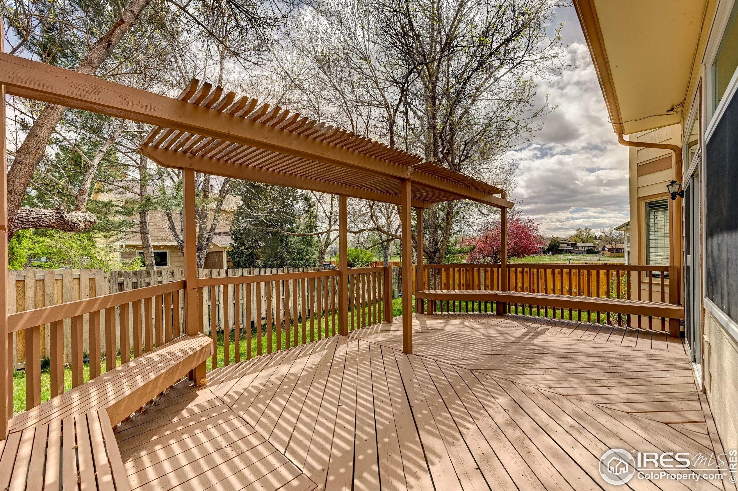 17504 Caspian Pl, Denver CO  80013-4141 exterior