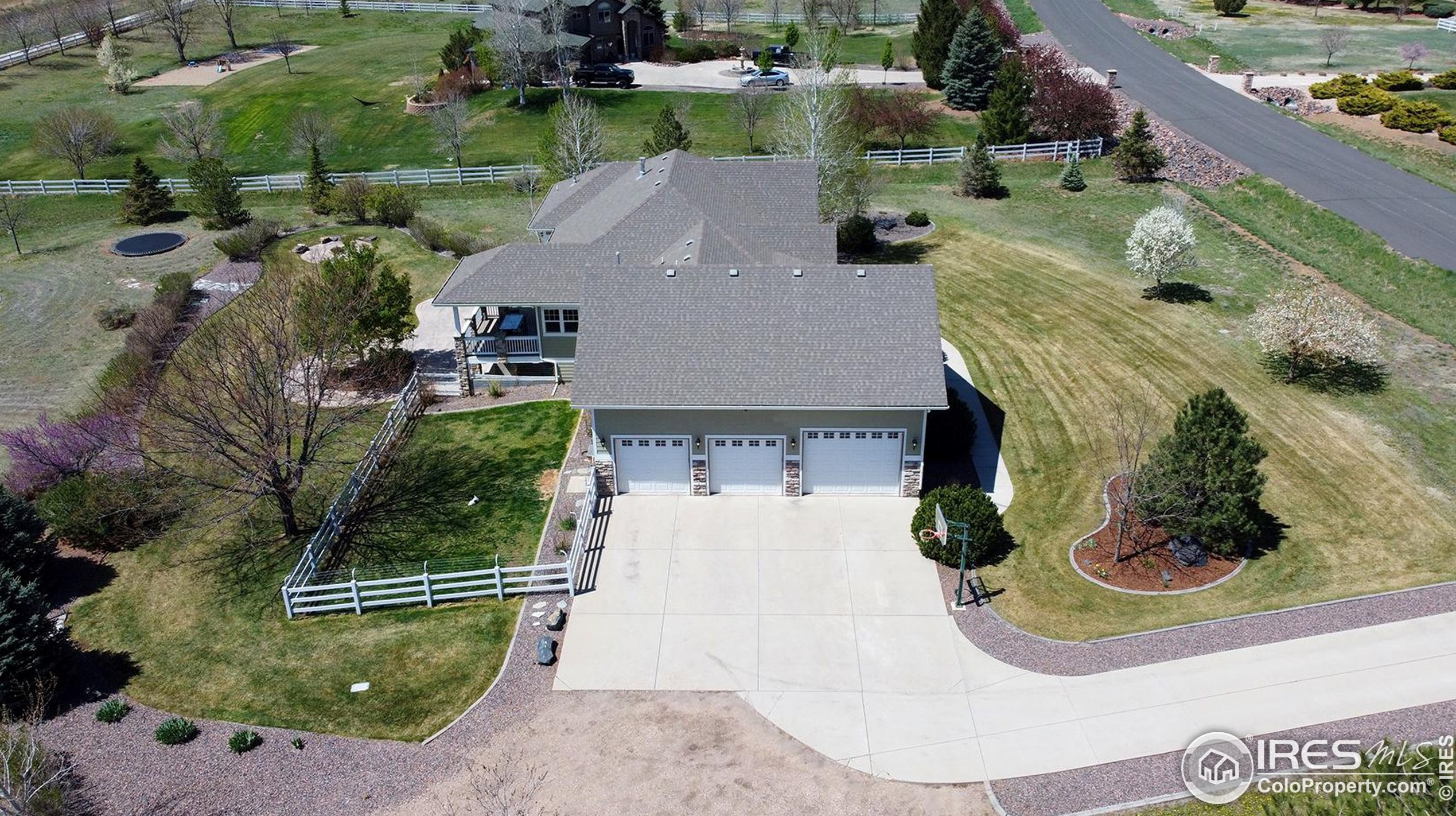 1283 Hilltop Cir, Fort Collins CO  80550-3336 exterior
