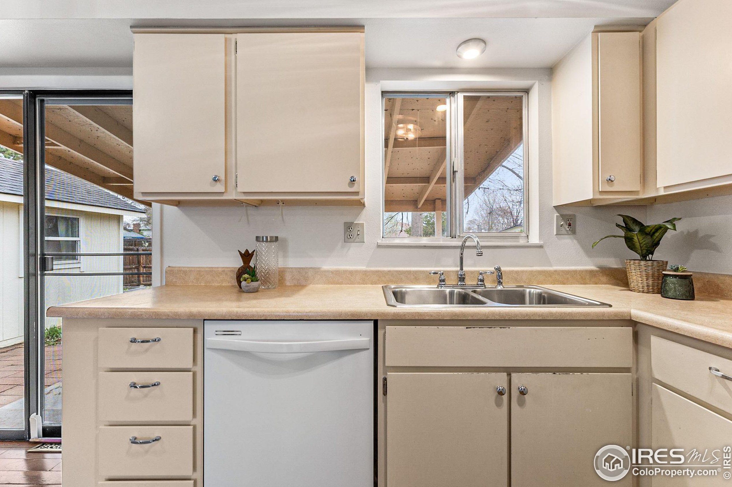 521 10th St, Fort Collins CO  80550-4825 exterior