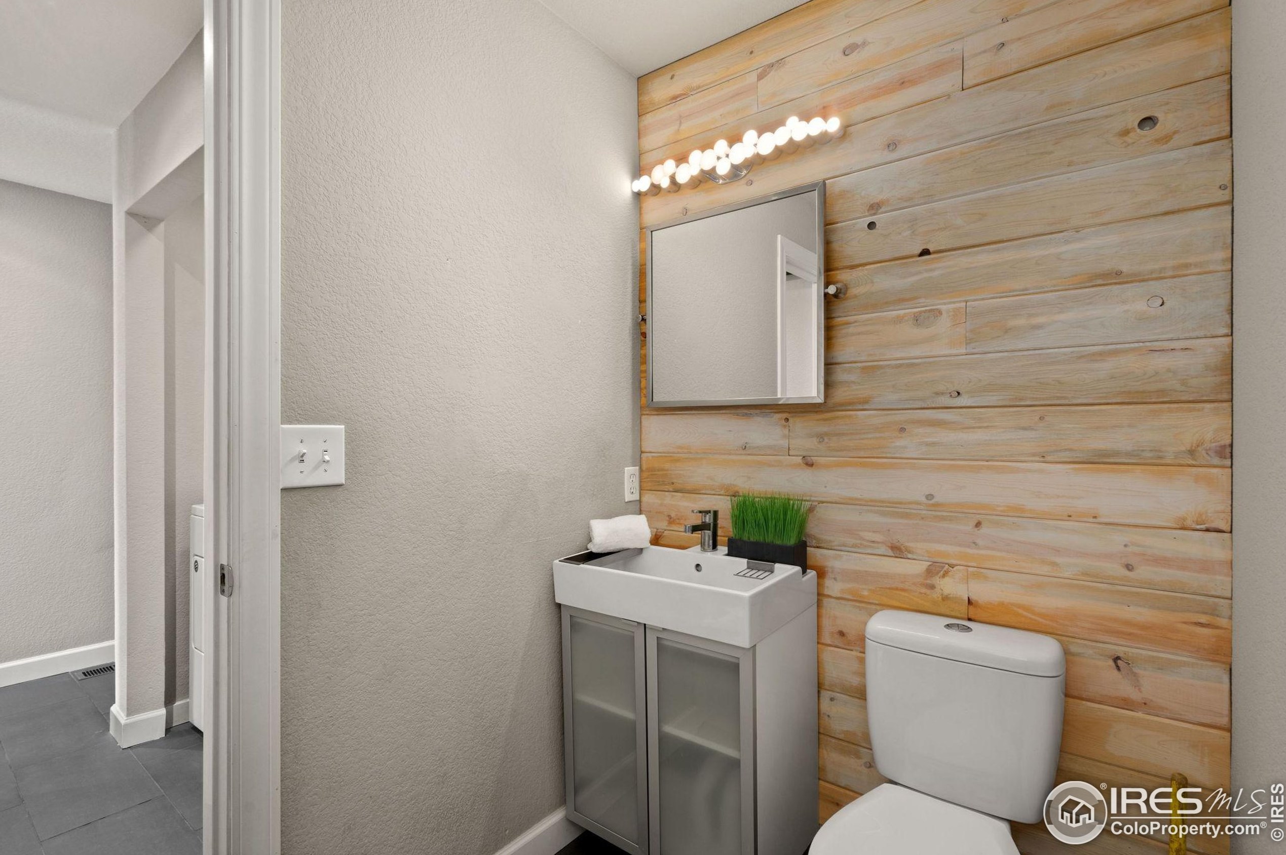 2001 Angelo Dr, Fort Collins CO  80528-6313 exterior