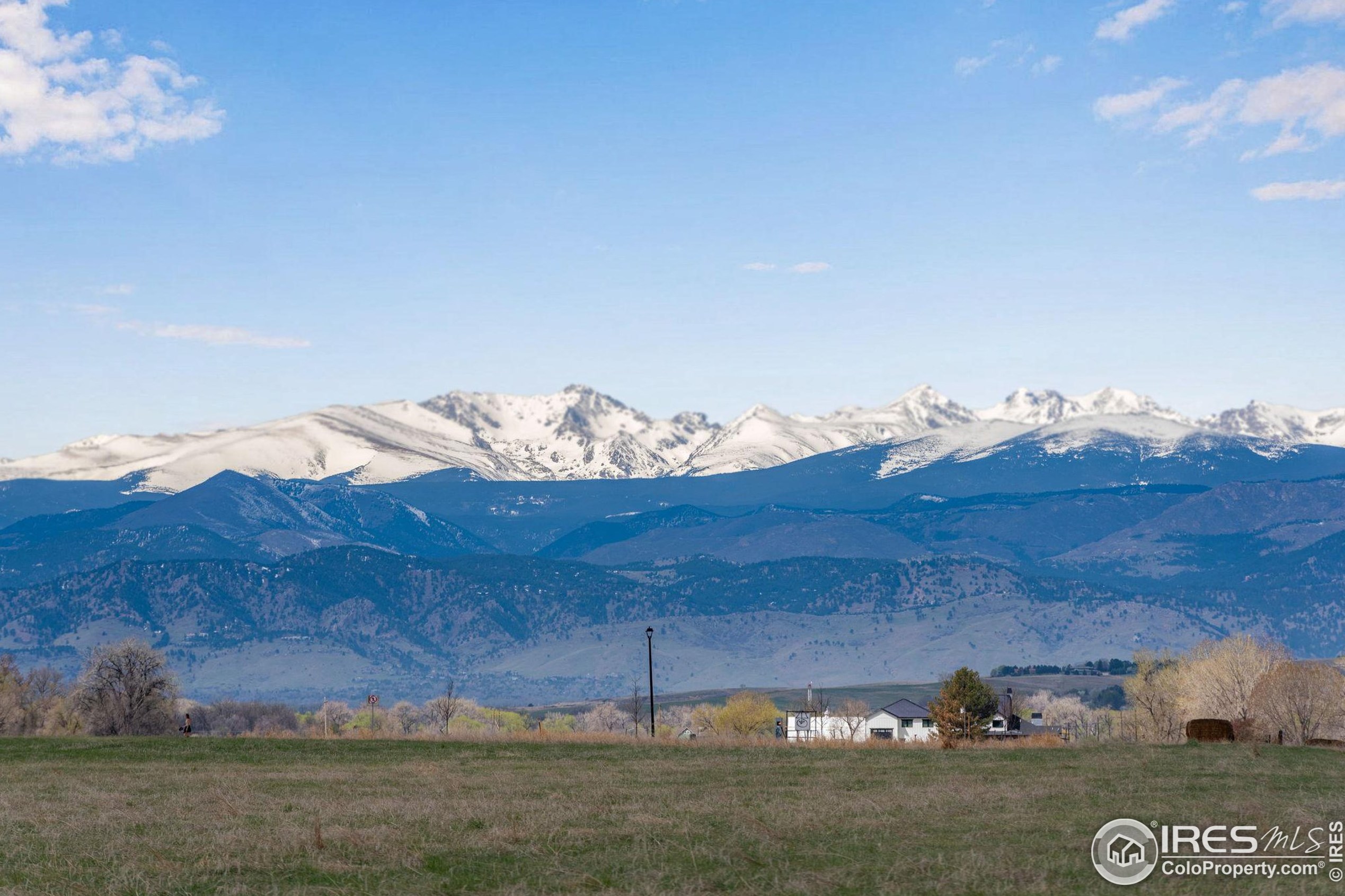 1176 Vlg Cir, Erie CO 80516-7030 exterior