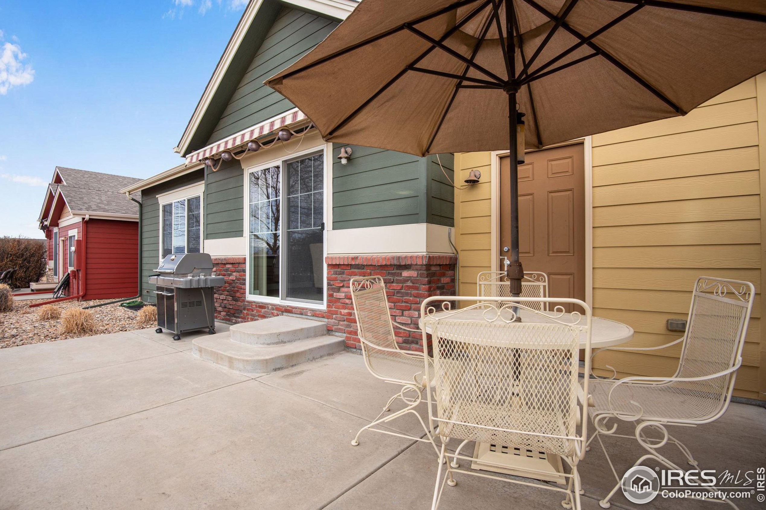 1176 Vlg Cir, Erie CO 80516-7030 exterior