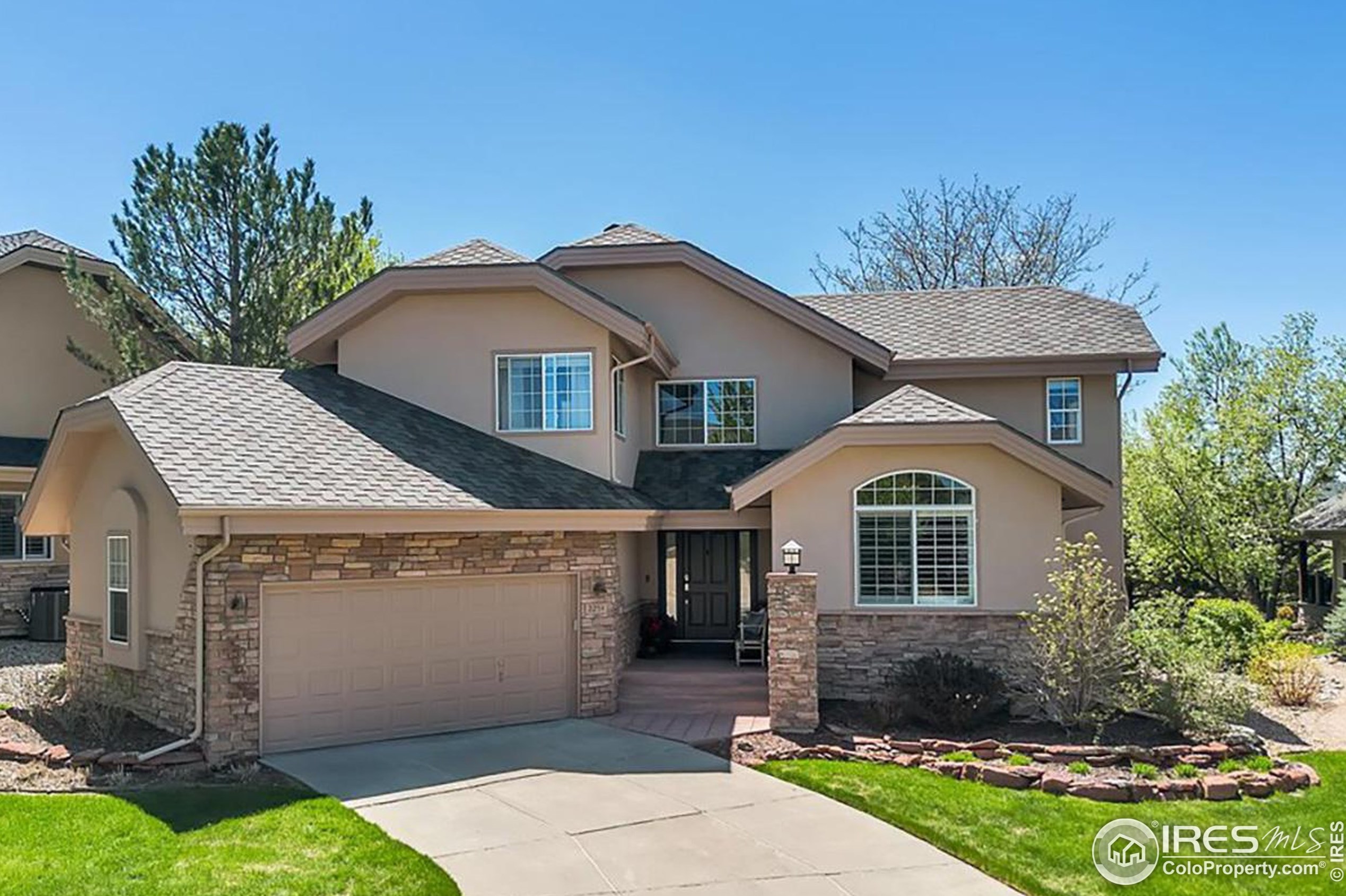 2254 Eagles Nest Dr, Lafayette CO  80026-9311 exterior