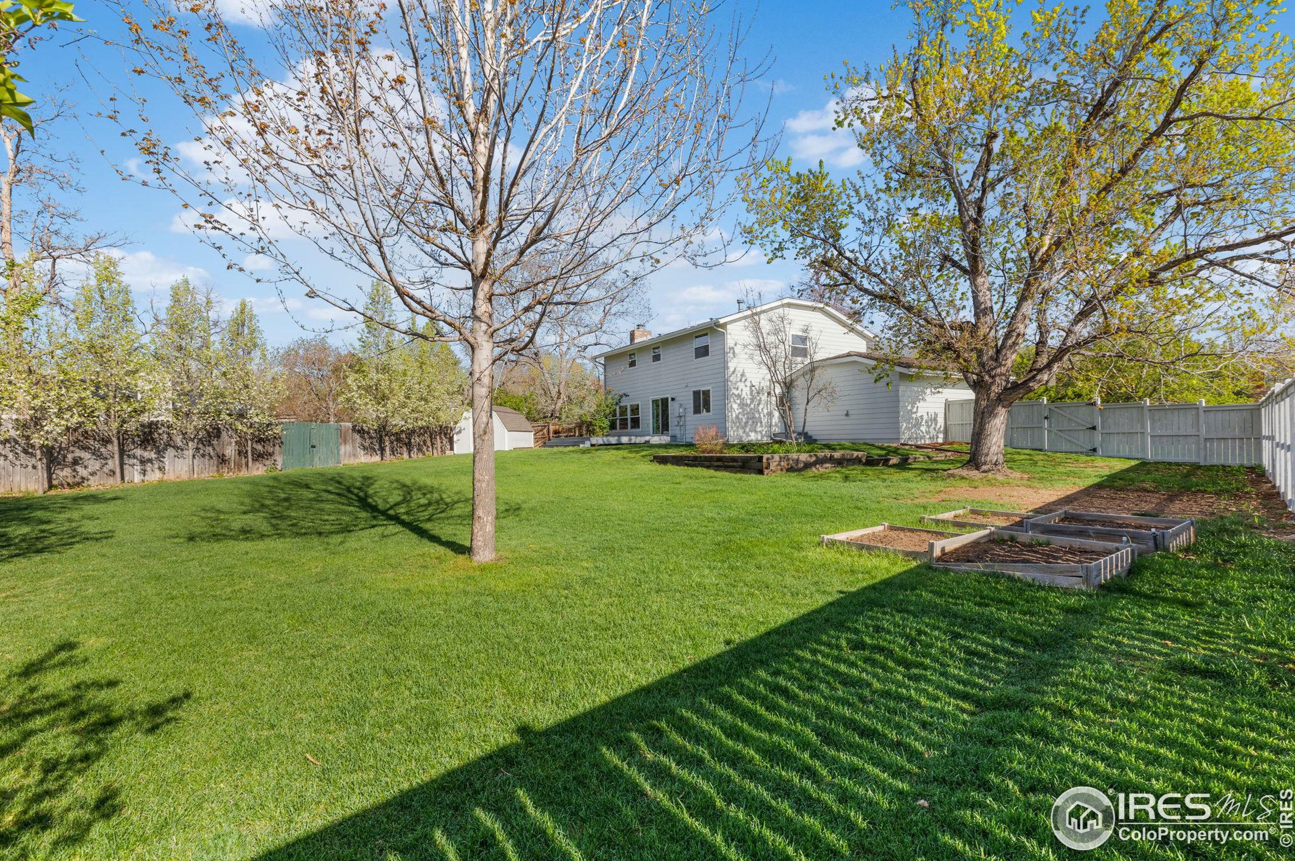4302 Apple Way, Boulder CO  80301-1734 exterior