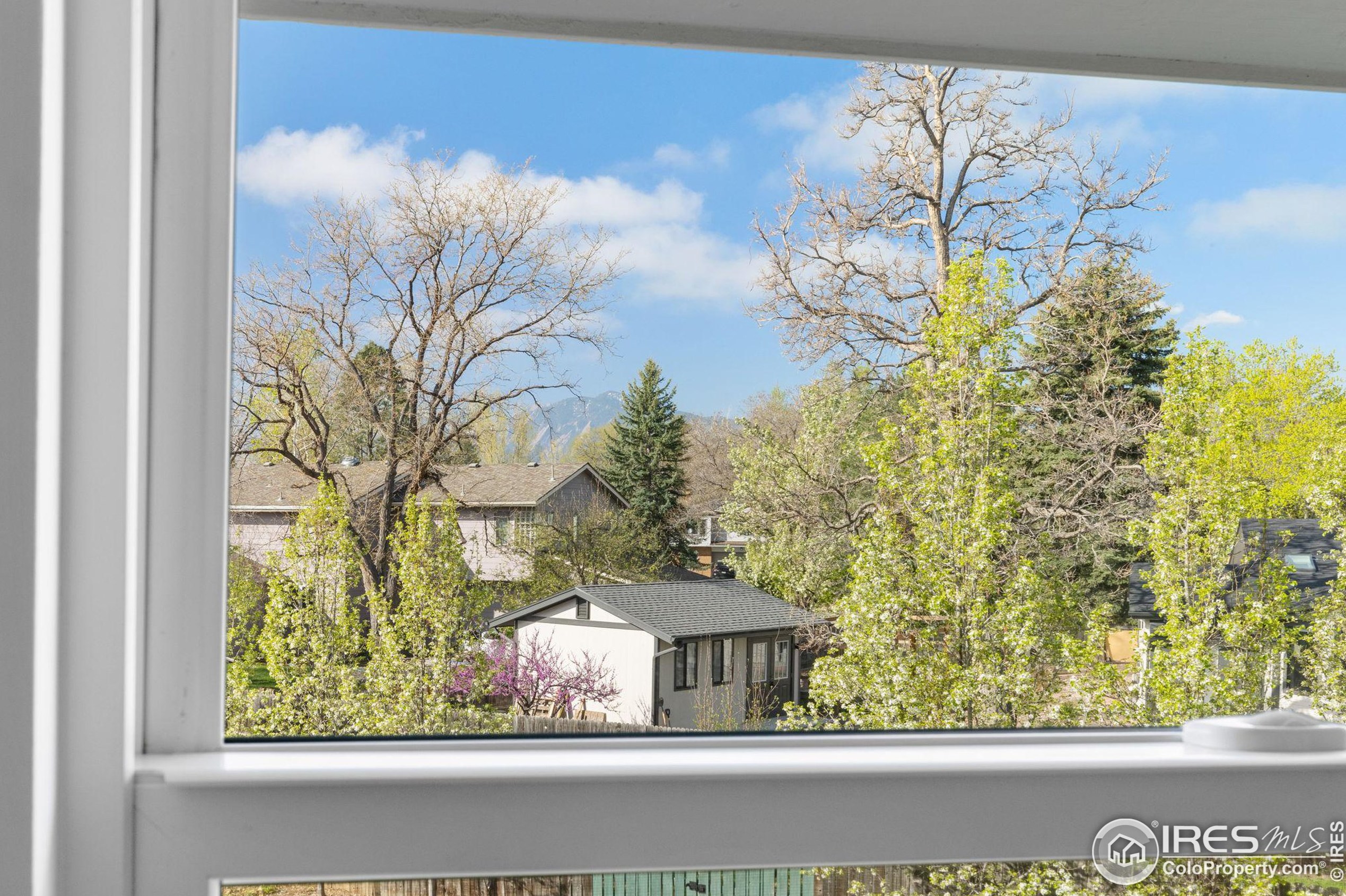 4302 Apple Way, Boulder CO  80301-1734 exterior