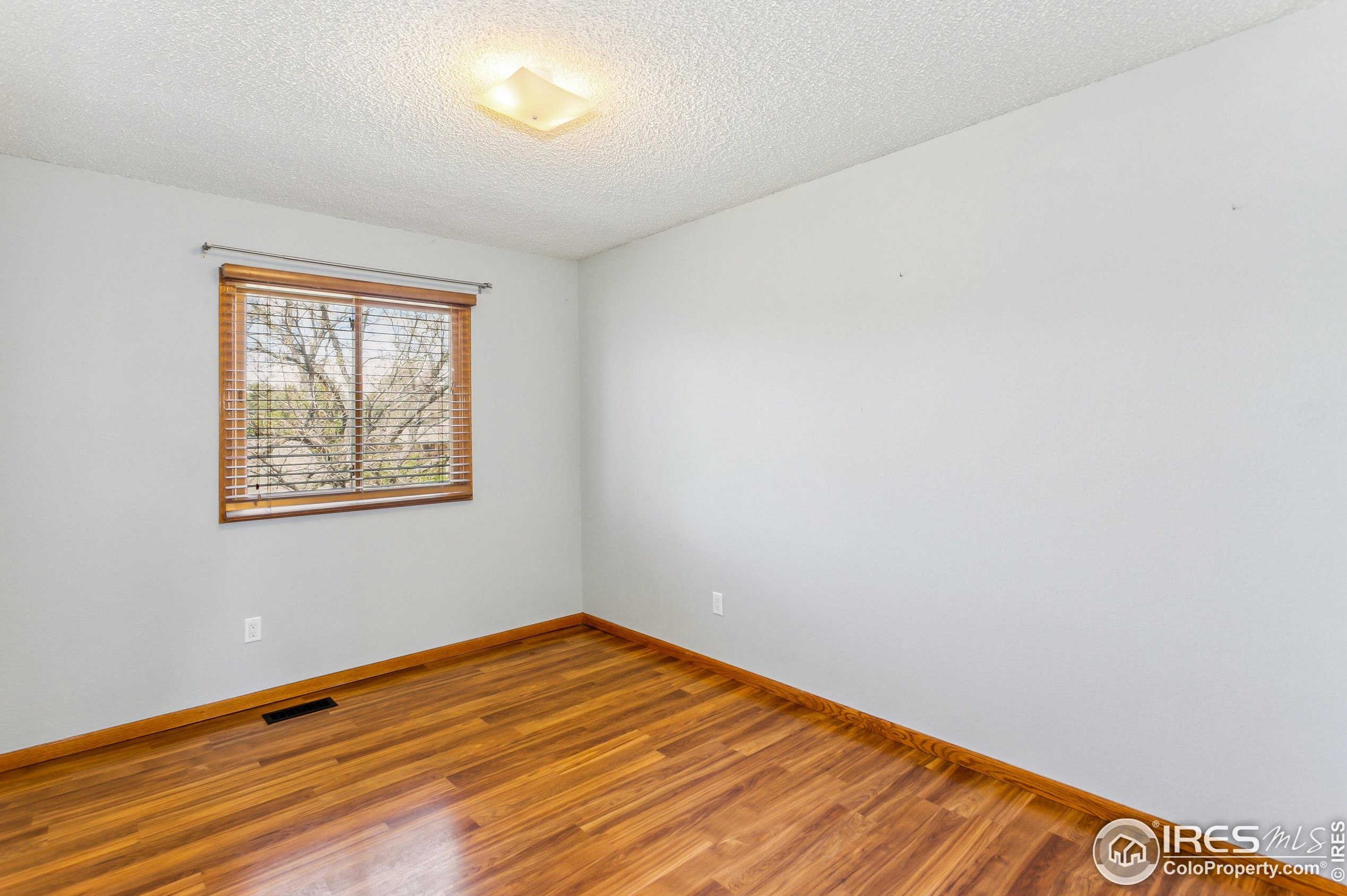 2605 Redbud Dr, Loveland CO  80538-3383 exterior