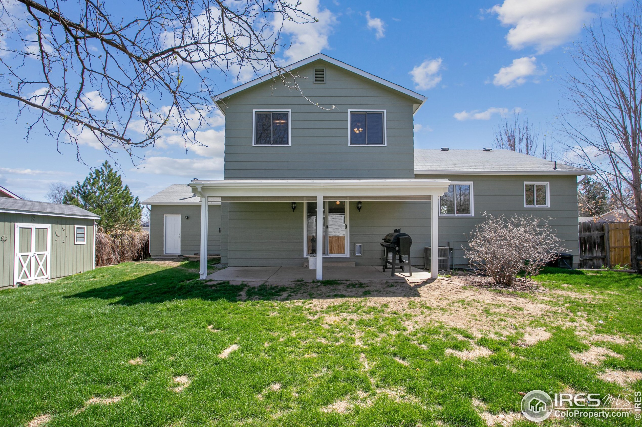 2605 Redbud Dr, Loveland CO  80538-3383 exterior