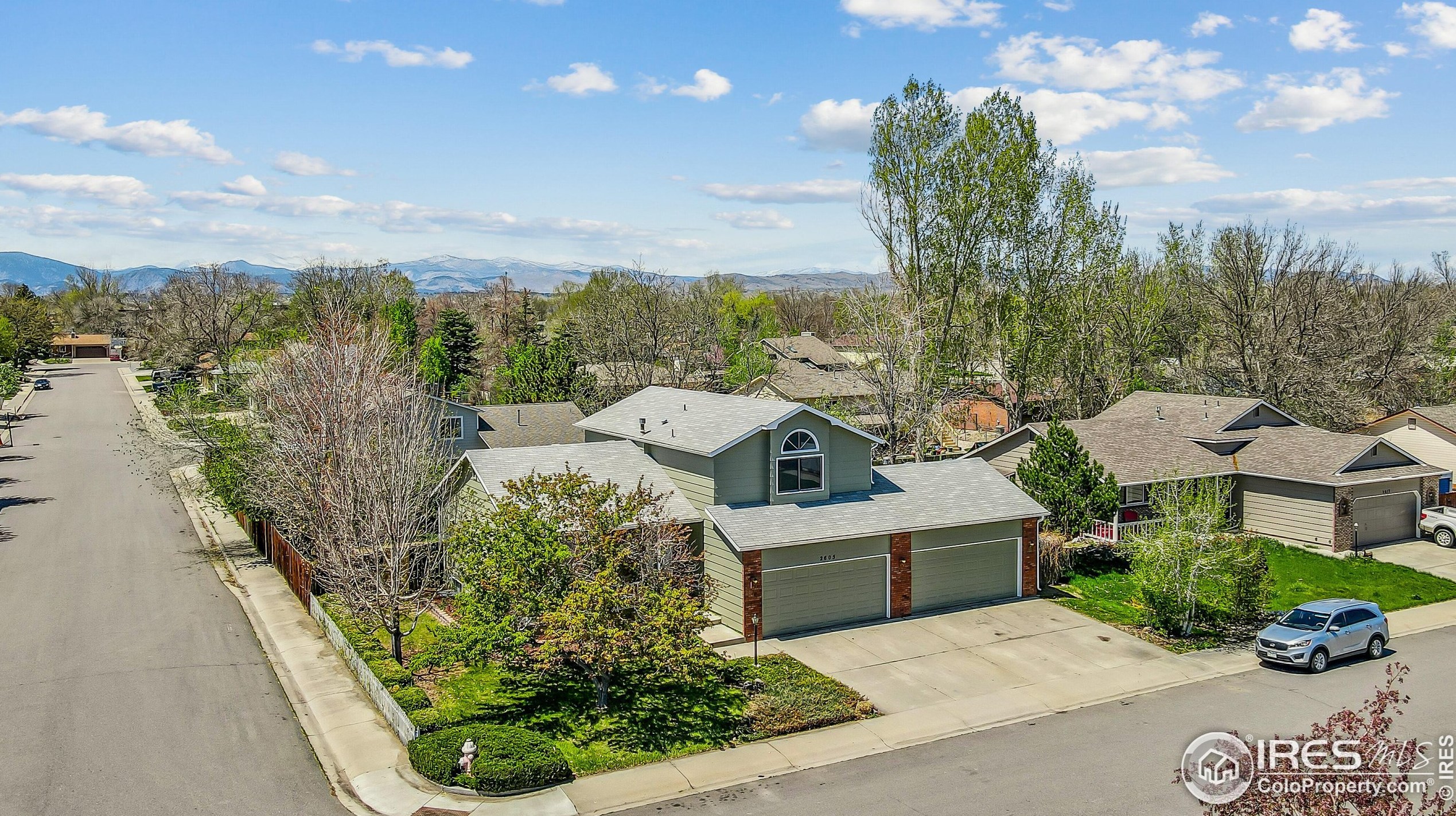 2605 Redbud Dr, Loveland CO  80538-3383 exterior