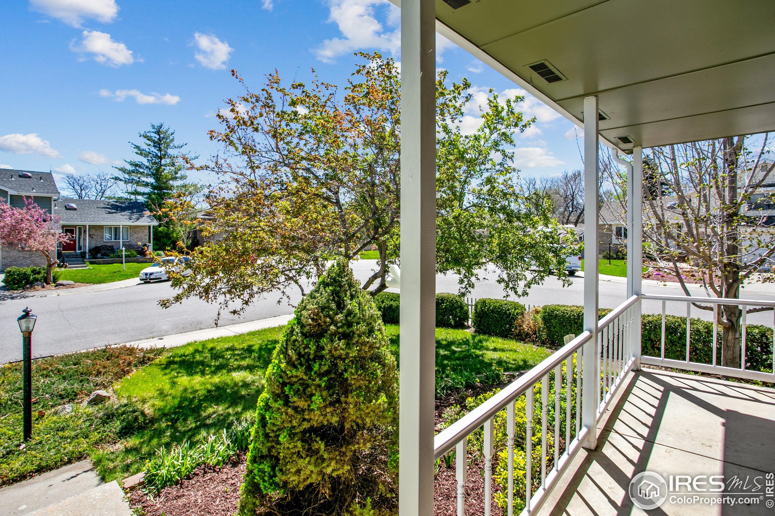 2605 Redbud Dr, Loveland CO  80538-3383 exterior