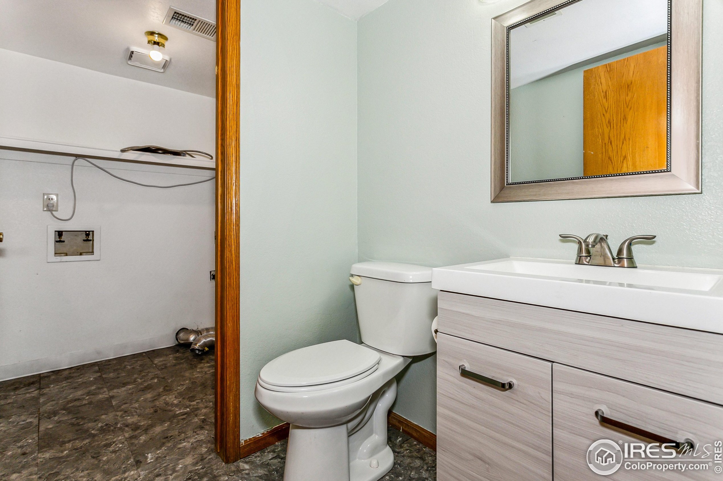 2605 Redbud Dr, Loveland CO  80538-3383 exterior