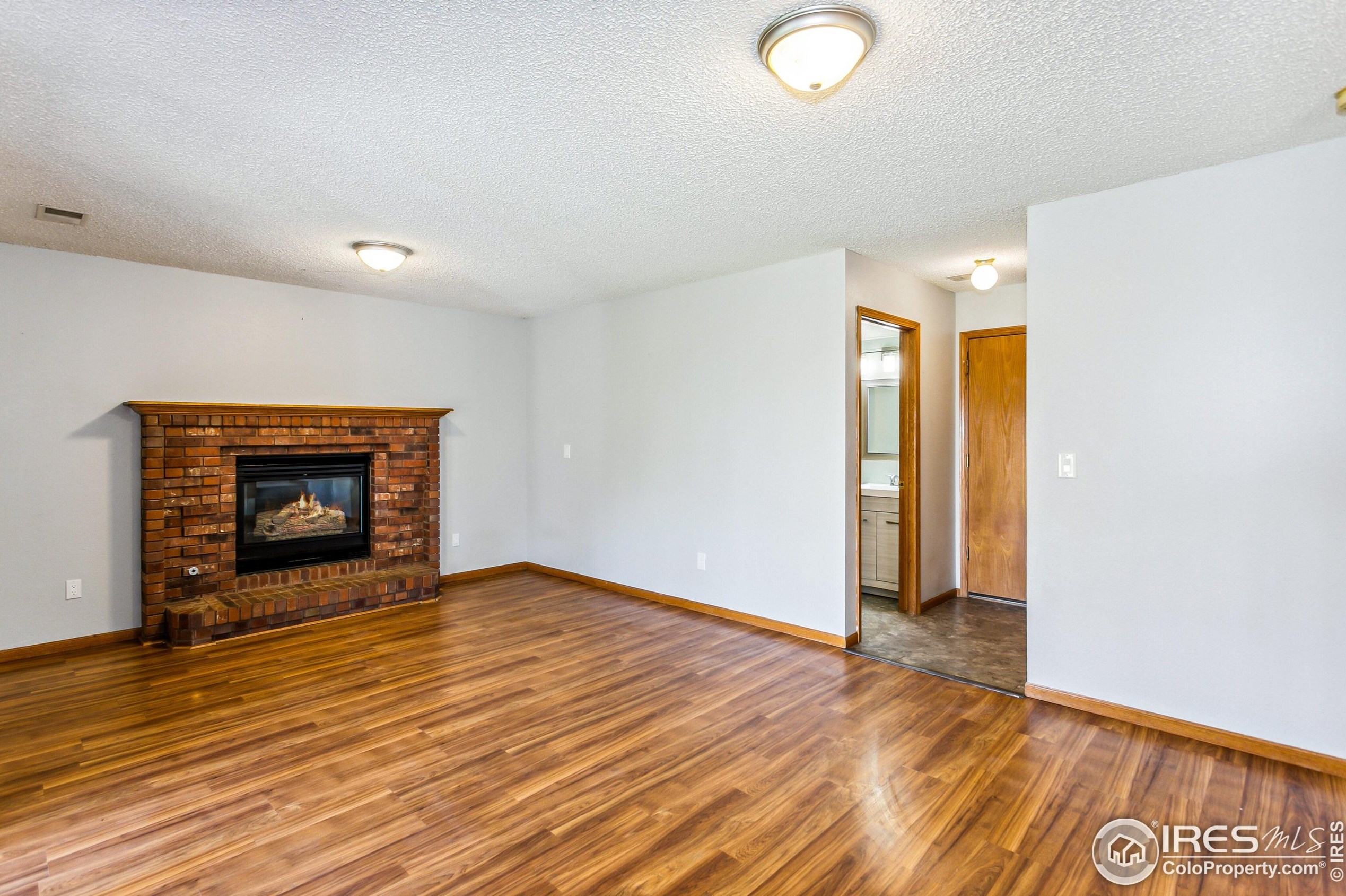 2605 Redbud Dr, Loveland CO  80538-3383 exterior