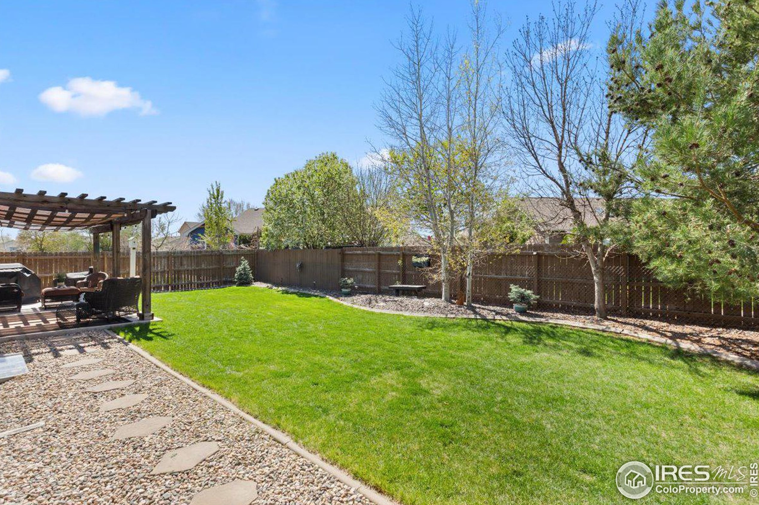 879 Emerald Dr, Fort Collins CO  80550-5552 exterior