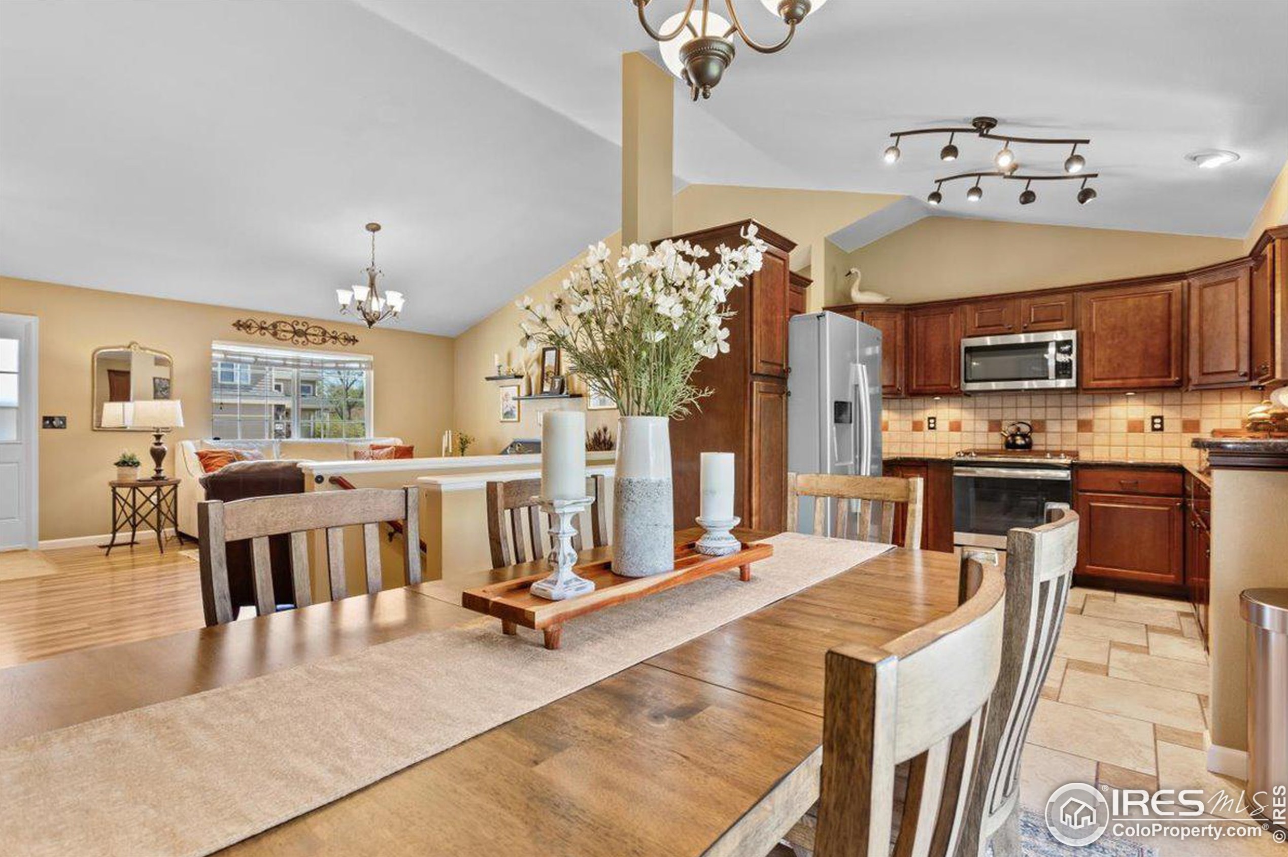 879 Emerald Dr, Fort Collins CO  80550-5552 exterior