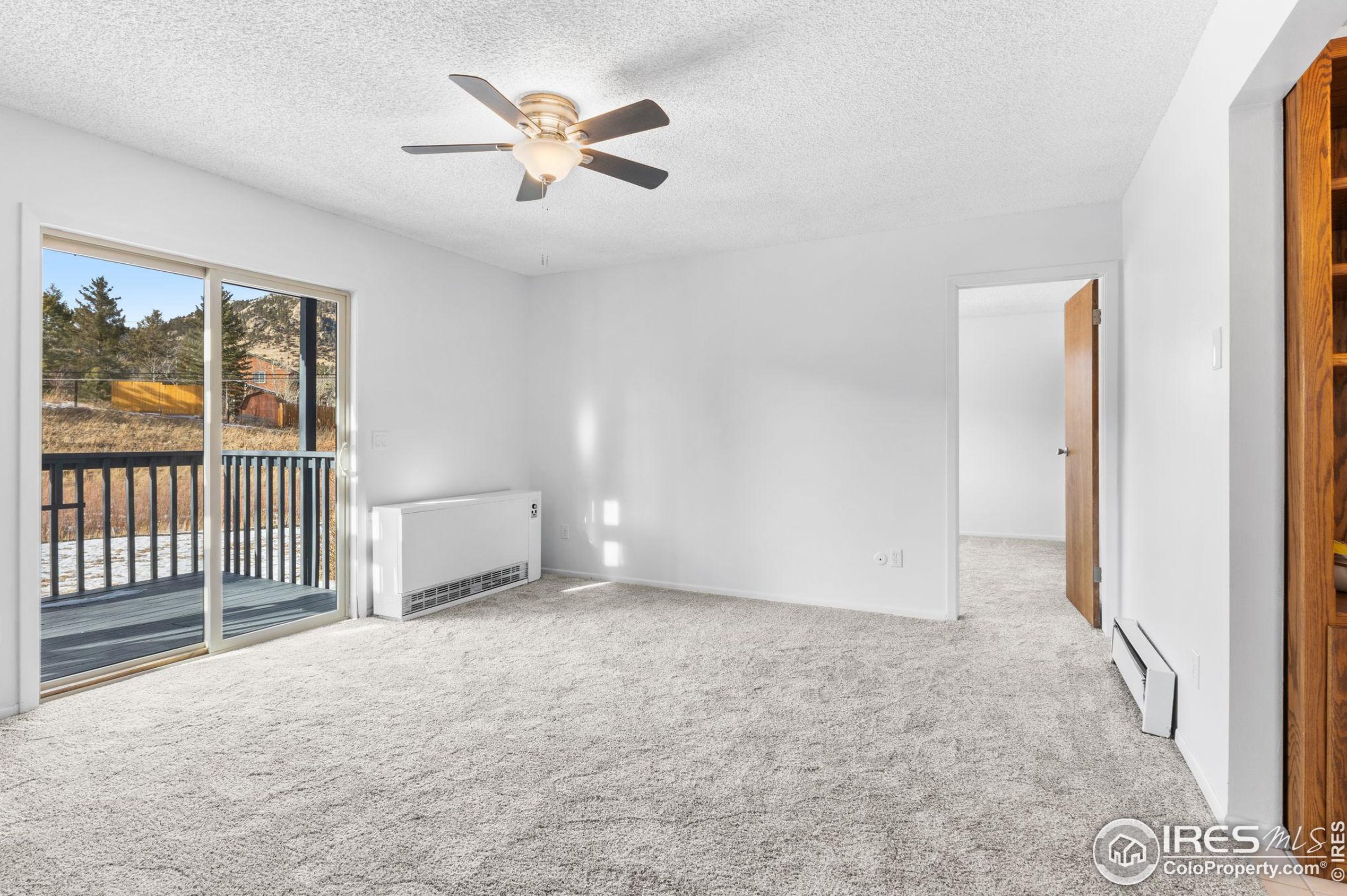 2041 Fish Creek Rd, Estes Park CO 80517-6925 exterior