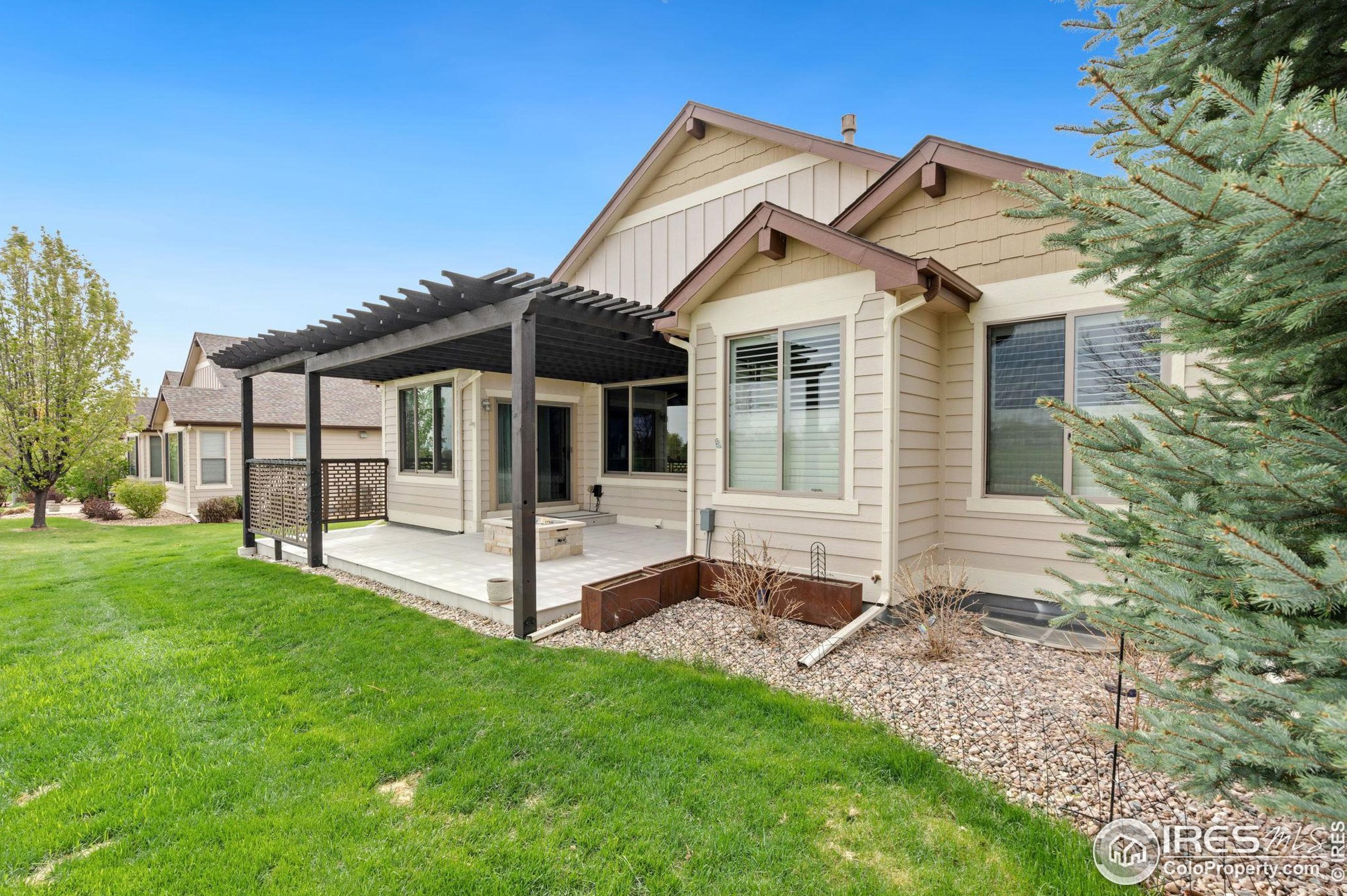 6770 Auburn Hills Dr, Fort Collins CO  80550-7033 exterior