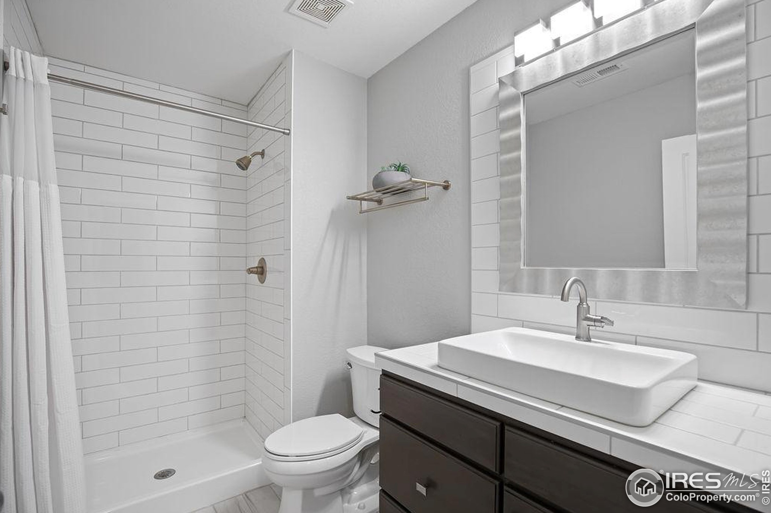 6770 Auburn Hills Dr, Fort Collins CO  80550-7033 exterior