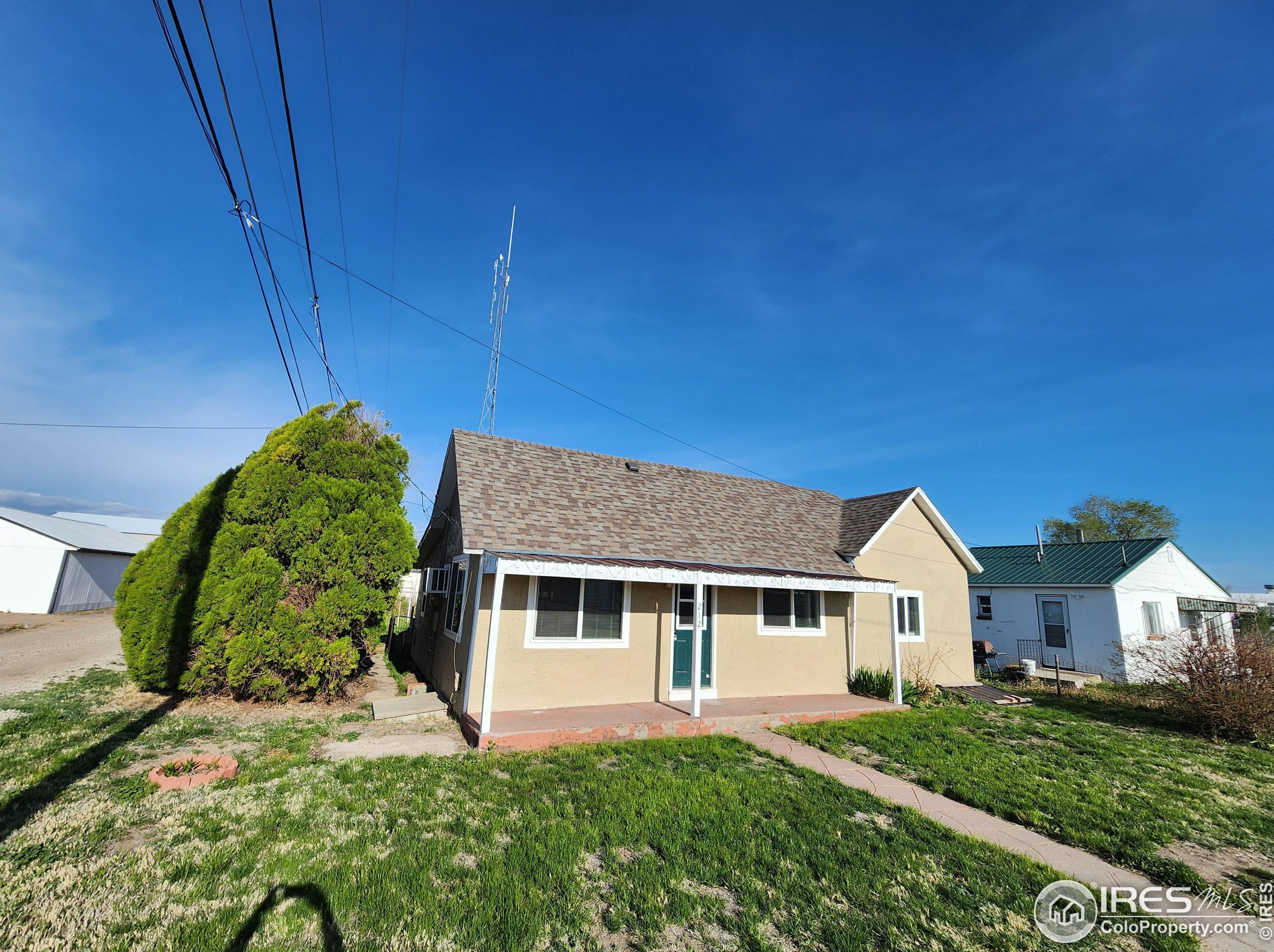 212 10th Ave, Sterling CO 80751-4402 exterior