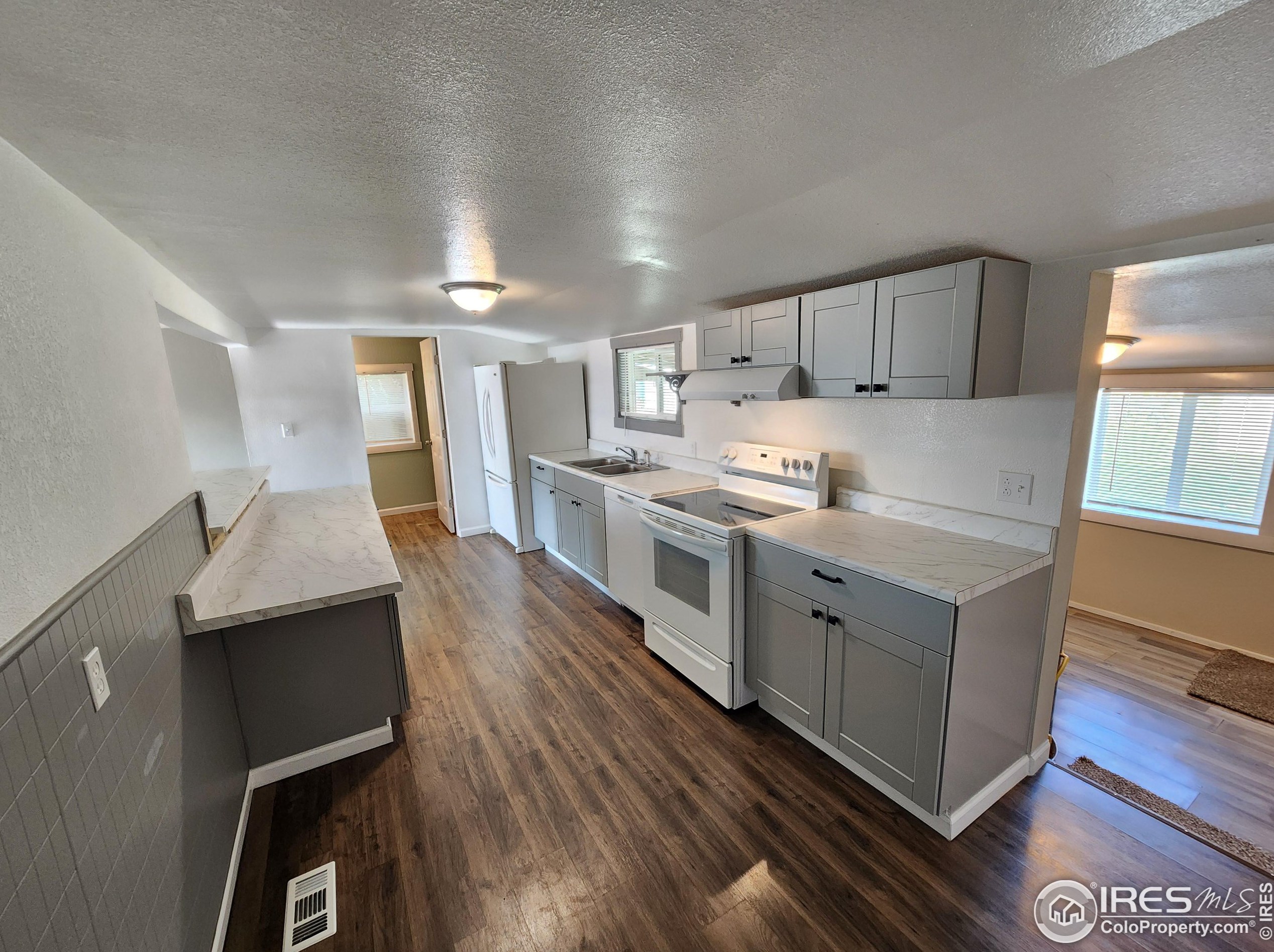 212 10th Ave, Sterling CO 80751-4402 exterior