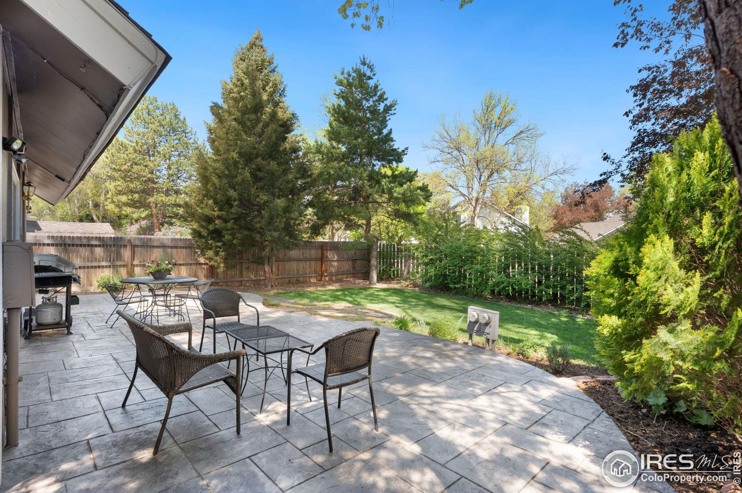 1208 Kirkwood Dr, Fort Collins CO  80525-1969 exterior